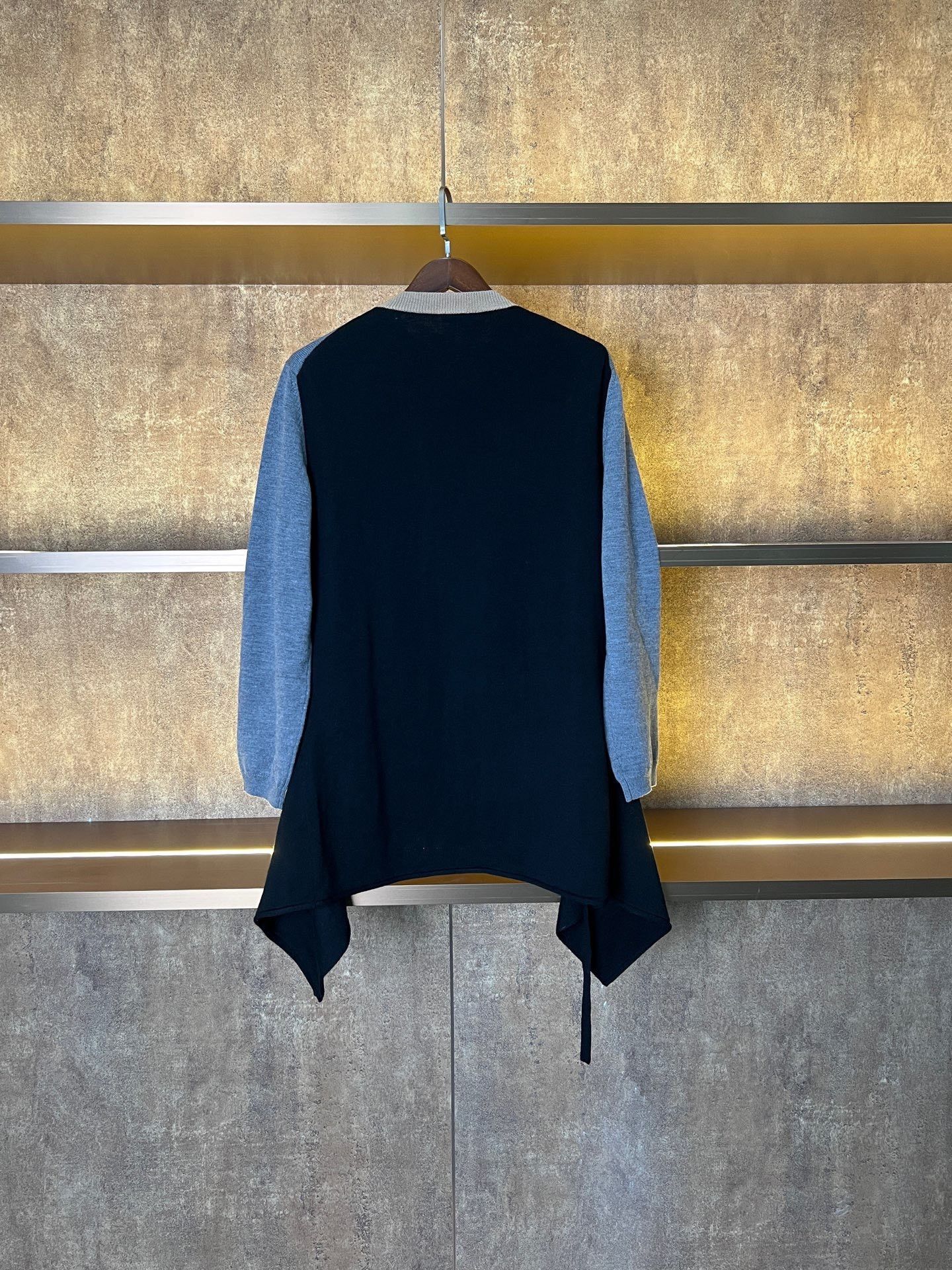 Loewe Loewe Sweater L Women Size L / US 10 / IT 46 - 2 Thumbnail