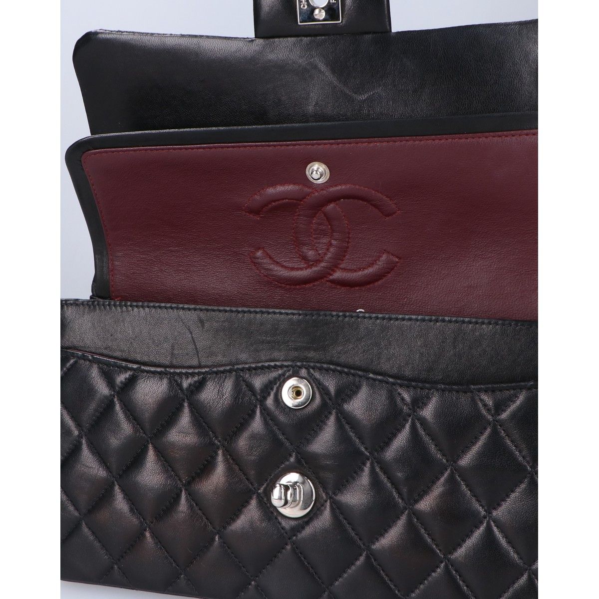 Chanel Chanel Chanel Matelasse Lambskin Shoulder Bag Leather Shoulder Bag A01113 DUTY FREE for USA Size ONE SIZE - 9 Thumbnail