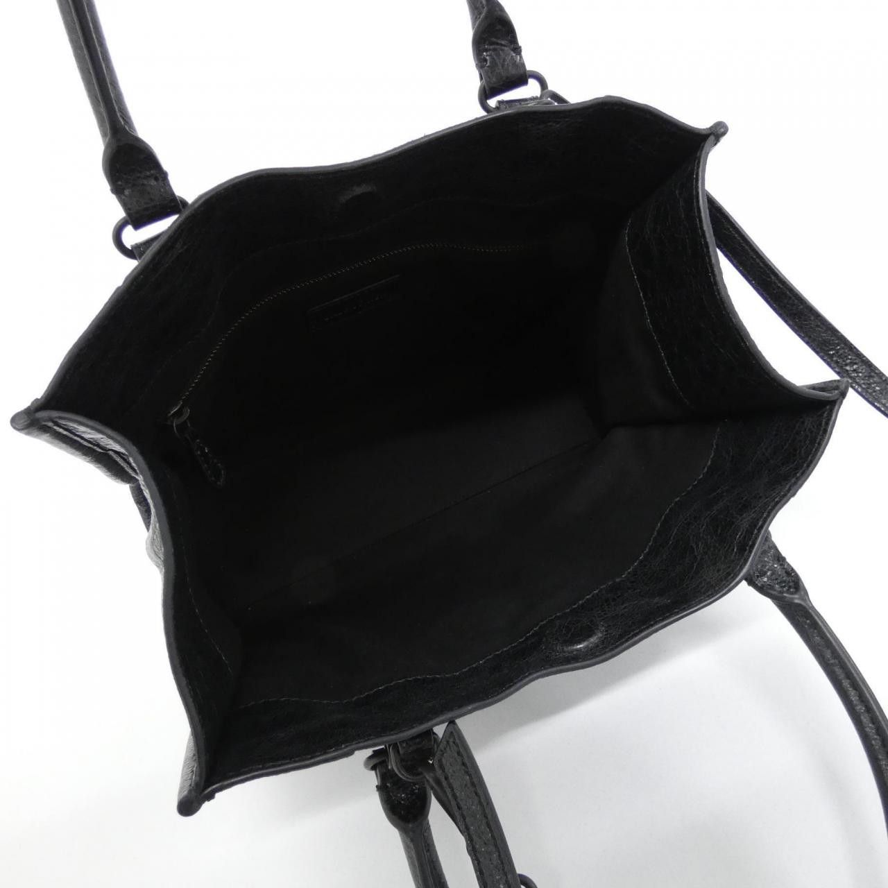 Balenciaga Balenciaga Balenciaga Lamb Shoulder Bag Leather Crossbody Bag 852608 2ABEK DUTY FREE for USA Size ONE SIZE - 7 Thumbnail