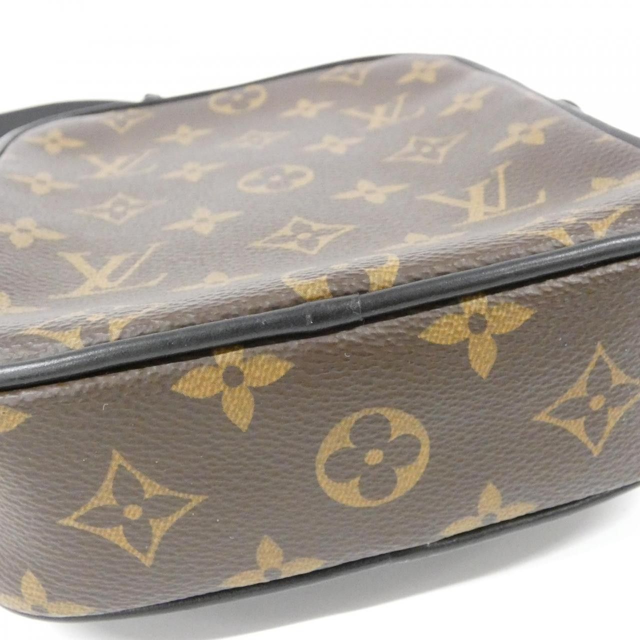Louis Vuitton Louis Vuitton Louis Vuitton Christopher Monogram Macassar Shoulder Bag Textile Shoulder Bag M69404 DUTY FREE for USA Size ONE SIZE - 3 Thumbnail