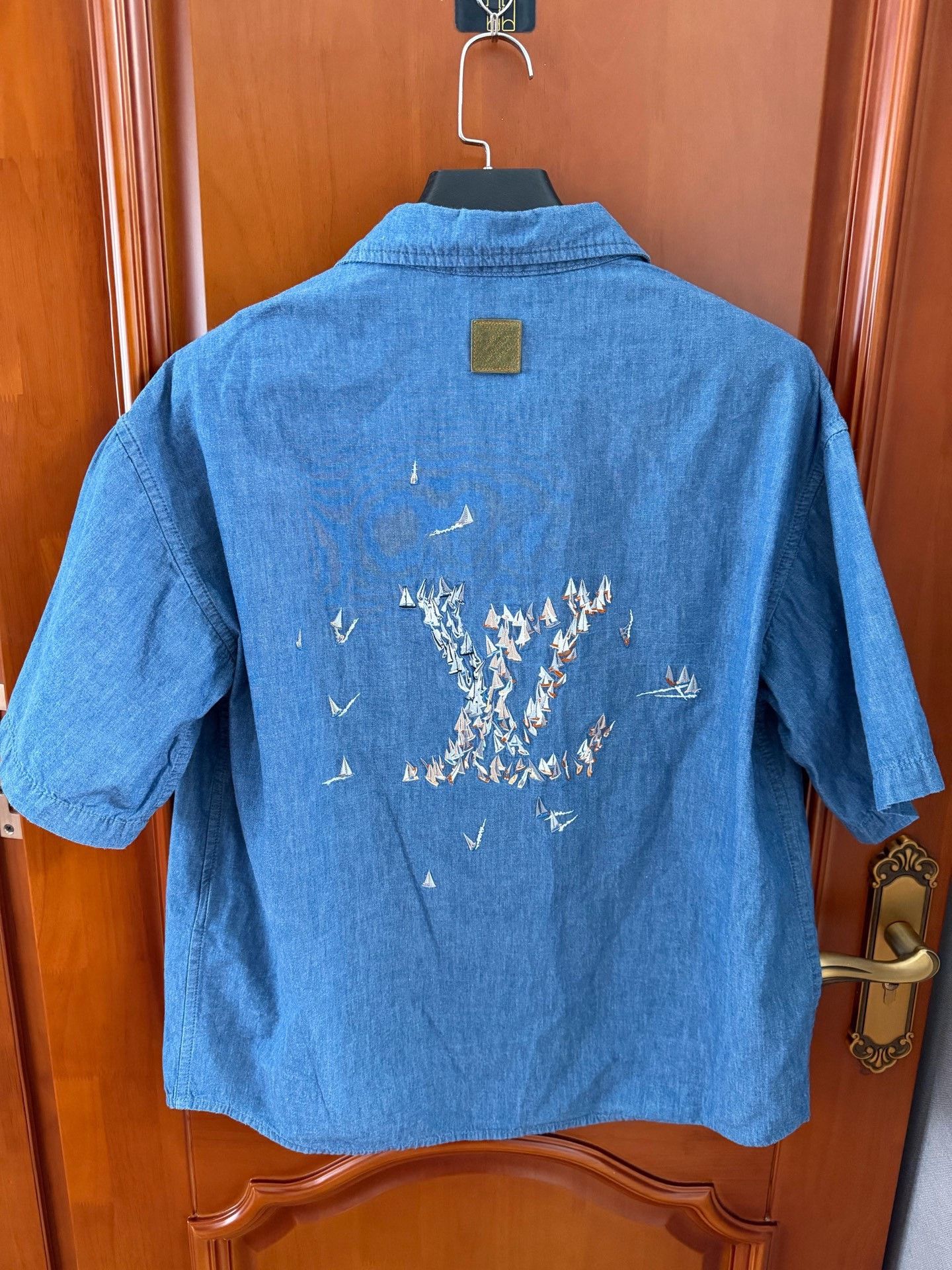 Louis Vuitton Louis Vuitton Shirt xl Men Size US XL / EU 56 / 4 - 2 Thumbnail