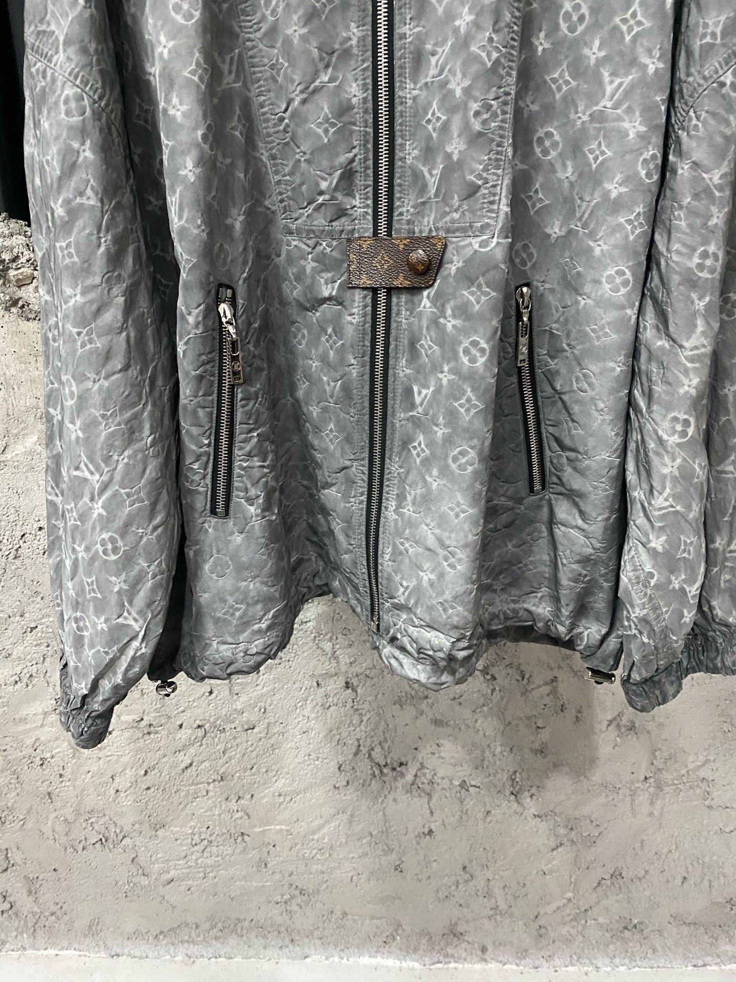 Louis Vuitton Louis Vuitton Light Jacket s Men Size US S / EU 44-46 / 1 - 4 Thumbnail
