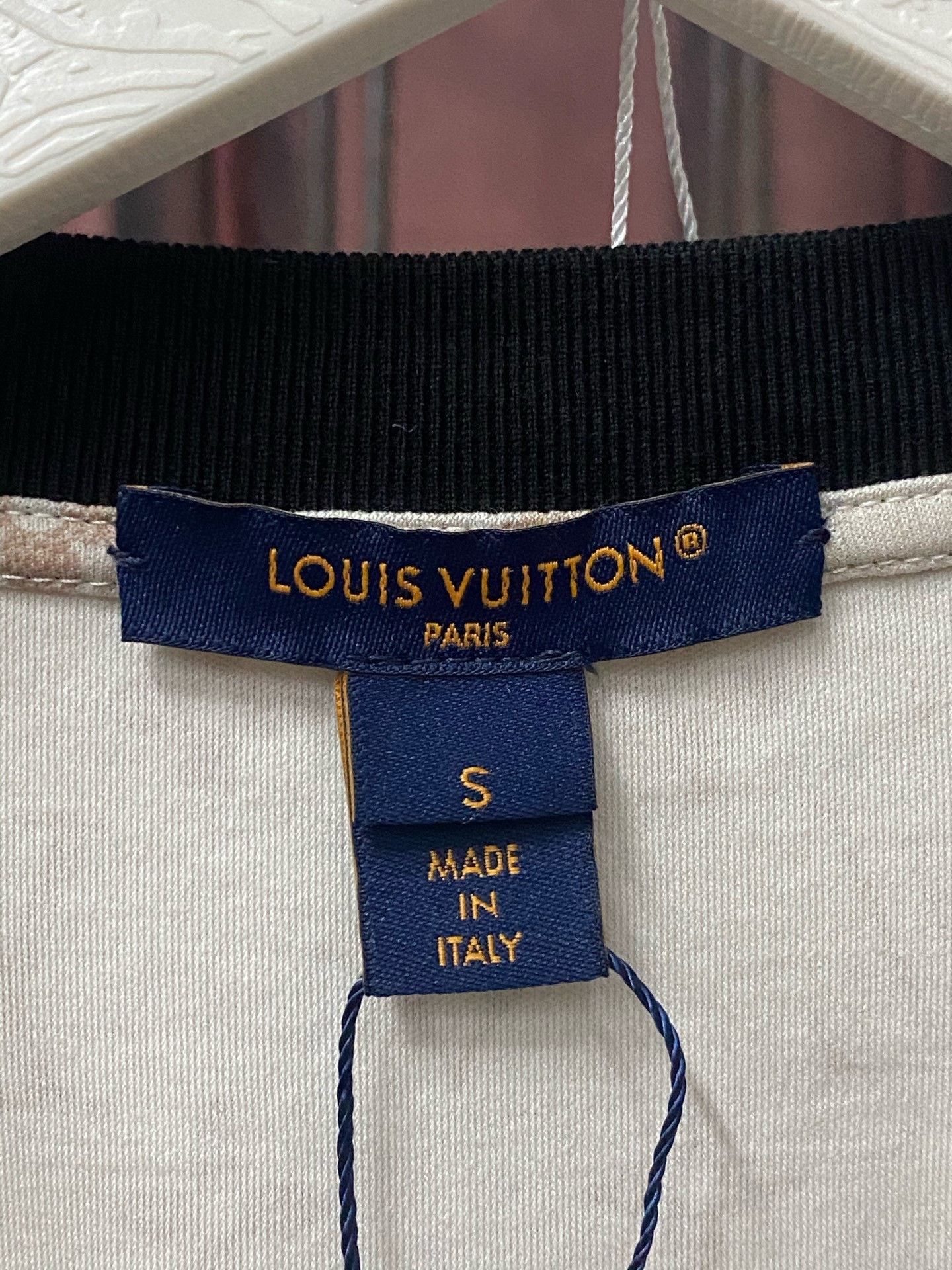 Louis Vuitton Louis Vuitton T-Shirt S Women Size S / US 4 / IT 40 - 5 Thumbnail