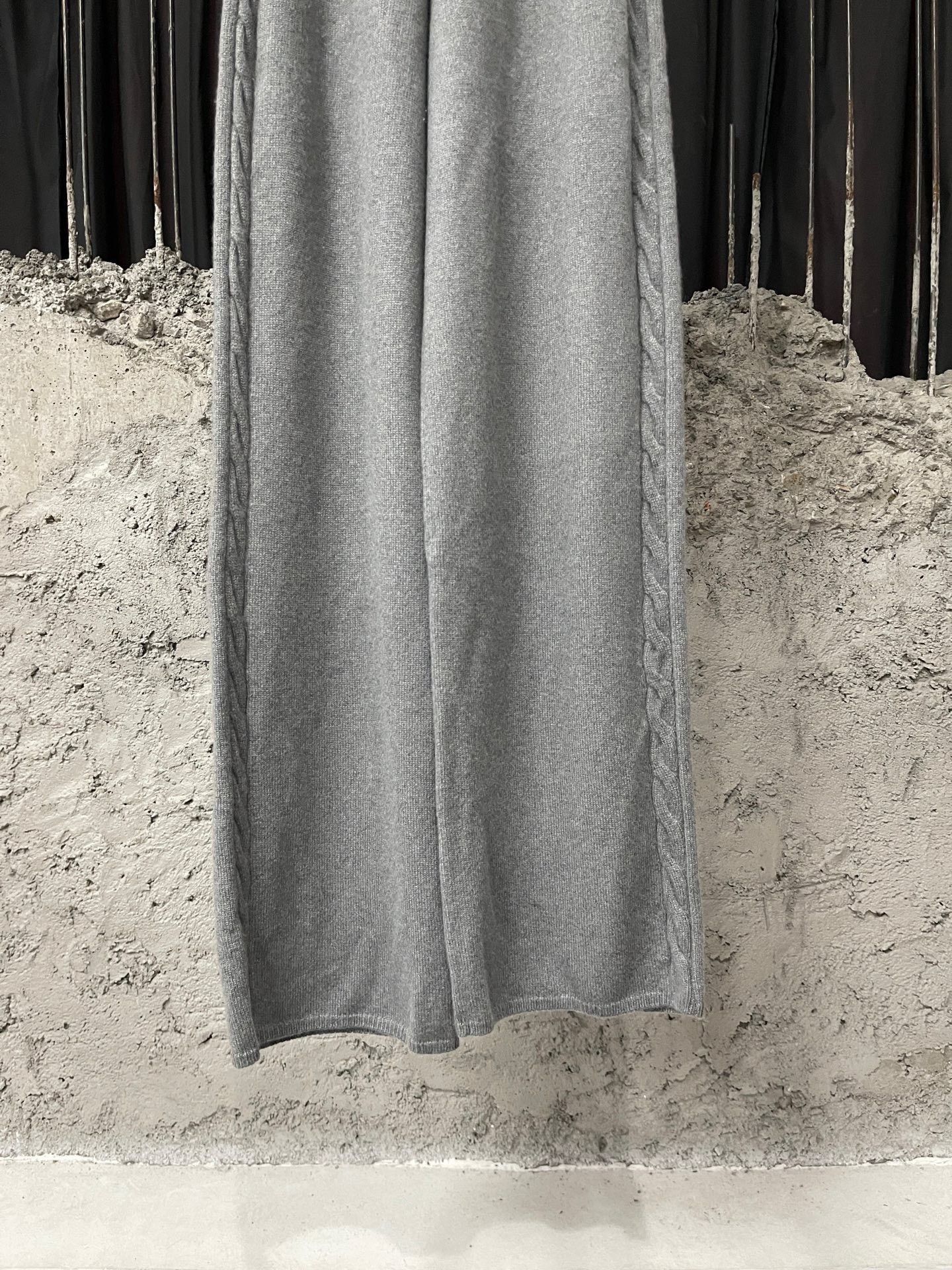 Rick Owens Rick Owens Pants 28 Women Size 28" / US 6 / IT 42 - 4 Thumbnail