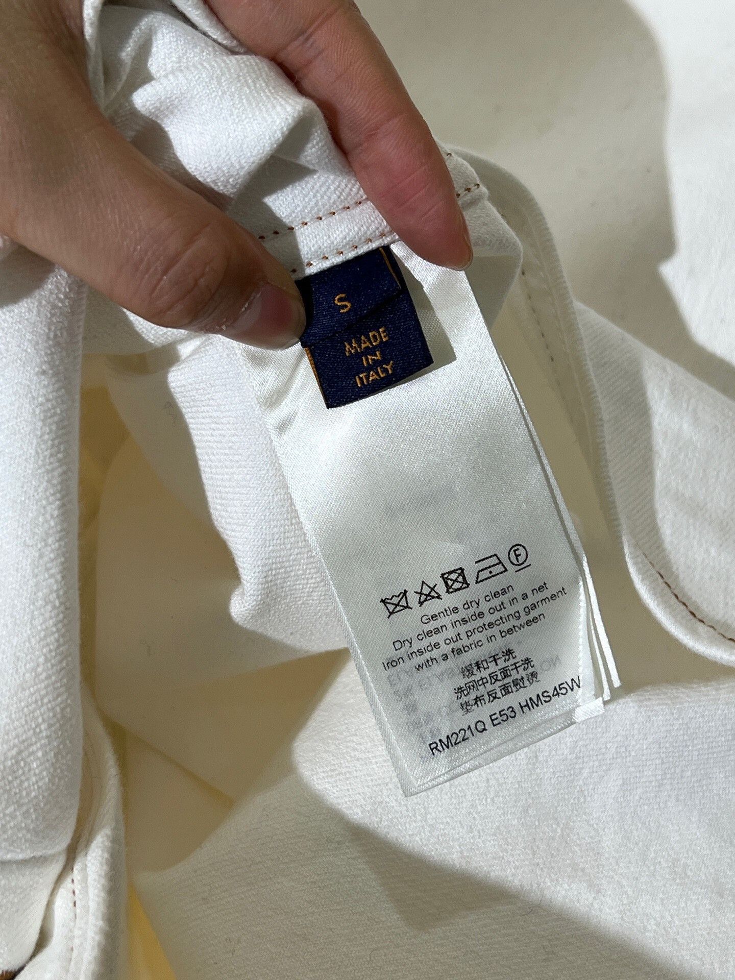 Louis Vuitton Louis Vuitton Denim White Light Jacket s Men Size US S / EU 44-46 / 1 - 4 Thumbnail