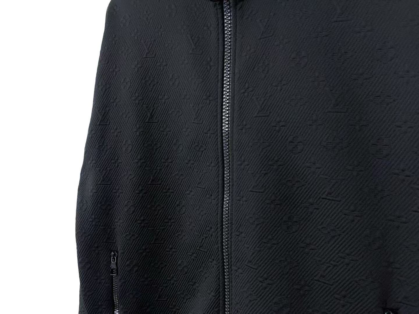 Louis Vuitton Louis Vuitton Black Light Jacket m Men Size US M / EU 48-50 / 2 - 2 Thumbnail