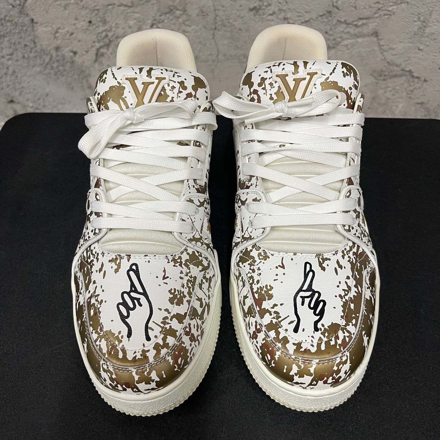 Louis Vuitton Louis Vuitton Limited Beige Lowtop Sneakers 10 Men Size US 10 / EU 43 - 6 Thumbnail