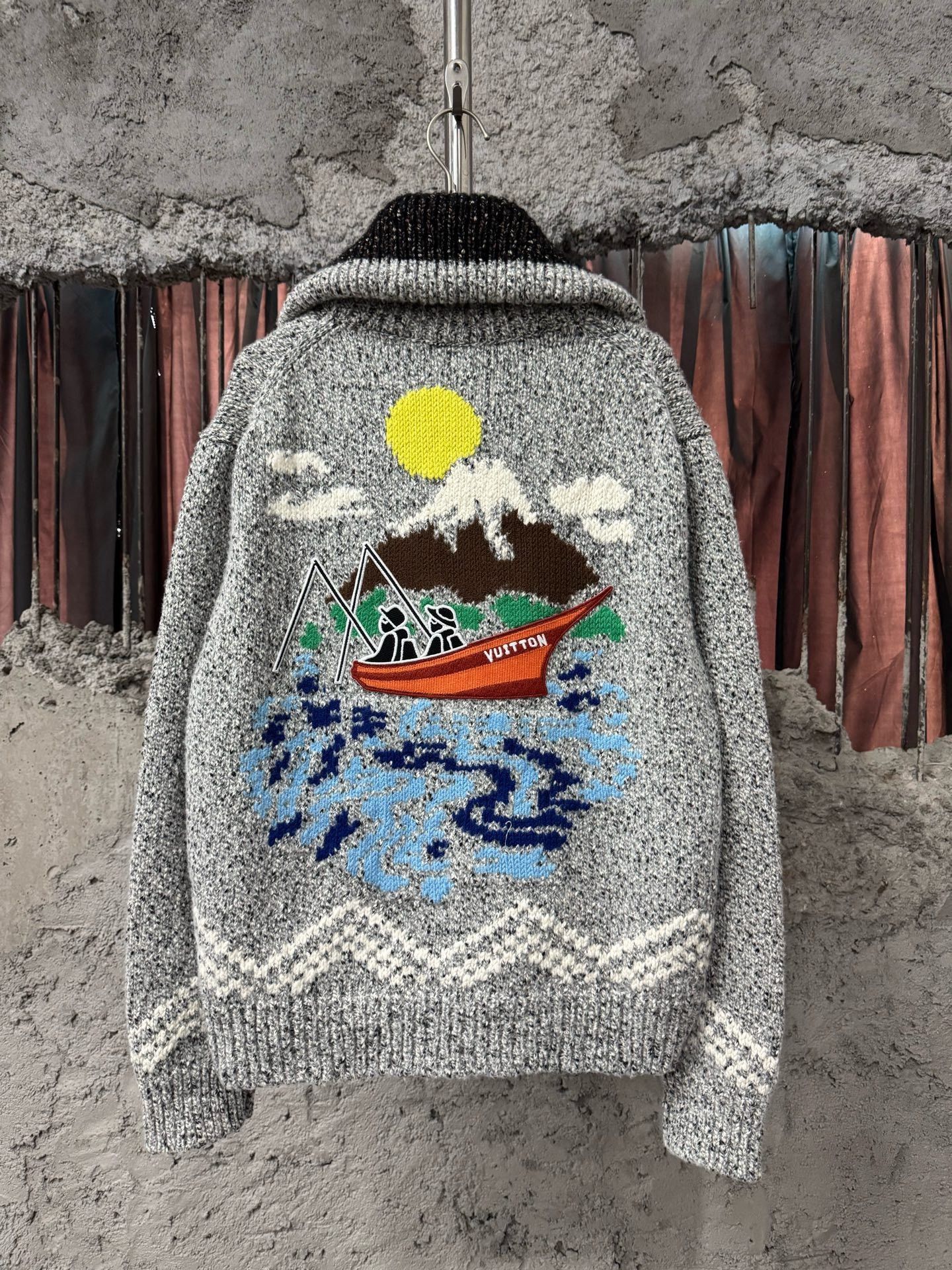 Louis Vuitton Louis Vuitton Sweater S Women Size S / US 4 / IT 40 - 2 Thumbnail