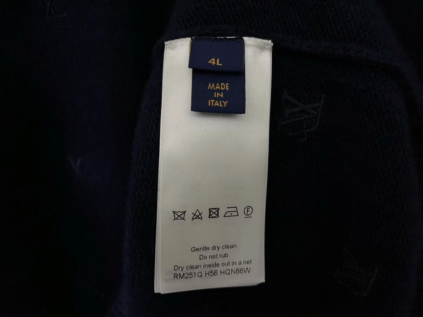 Louis Vuitton Louis Vuitton Retro Embroidered Blue Sweater m Men Size US M / EU 48-50 / 2 - 3 Thumbnail