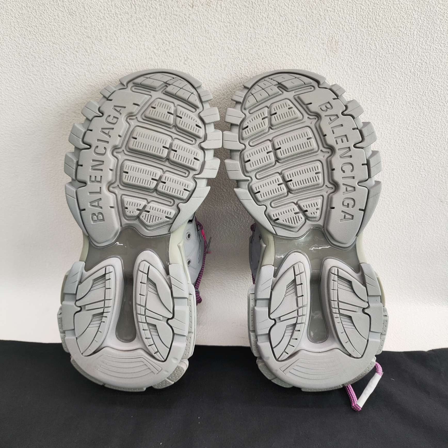 Balenciaga Balenciaga Pink Lowtop Sneakers us_6-5 Women Size US 6.5 / IT 36.5 - 7 Thumbnail