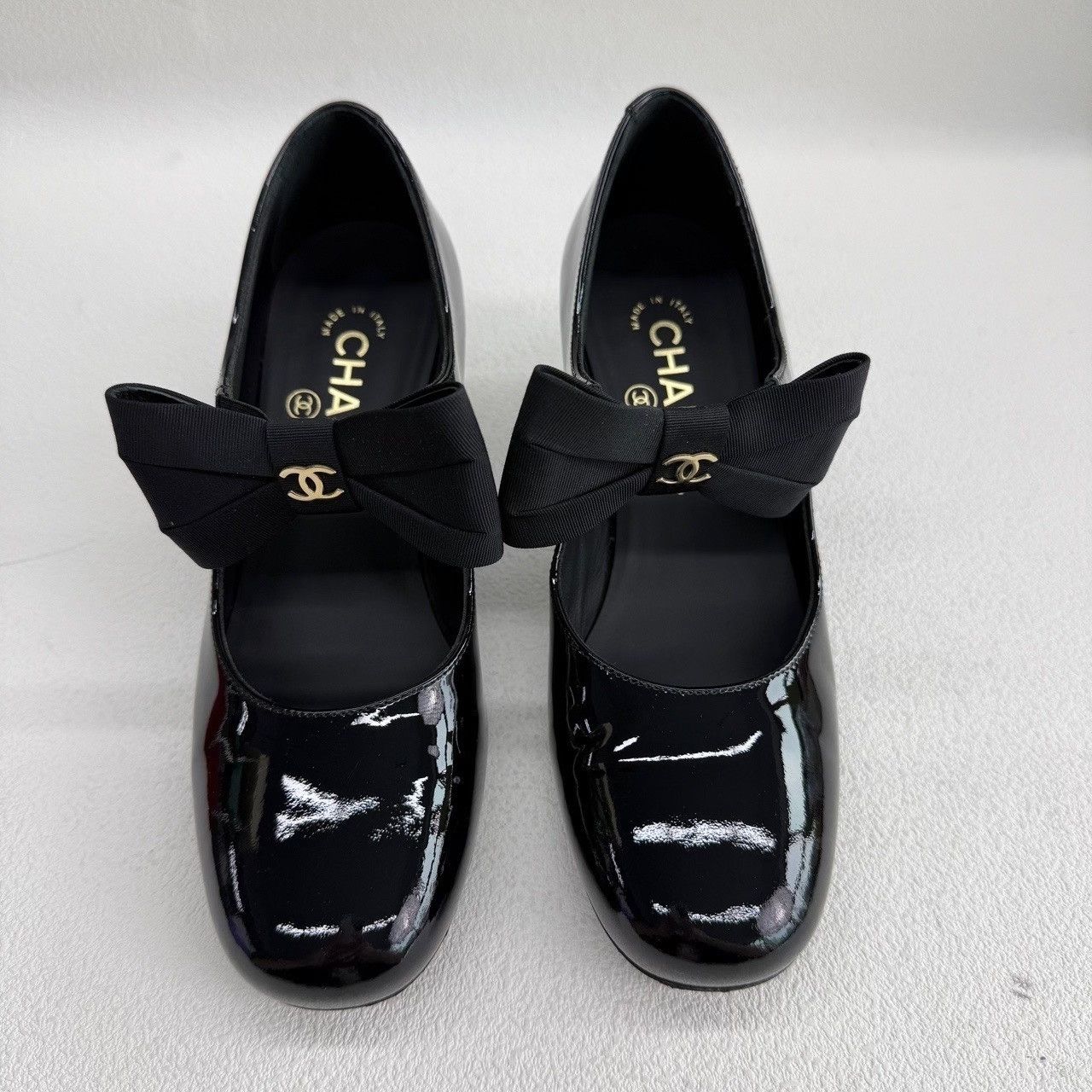 Chanel Chanel Leather Black Lowtop Sneakers us_5 Women Size US 5 / IT 35 - 2 Thumbnail