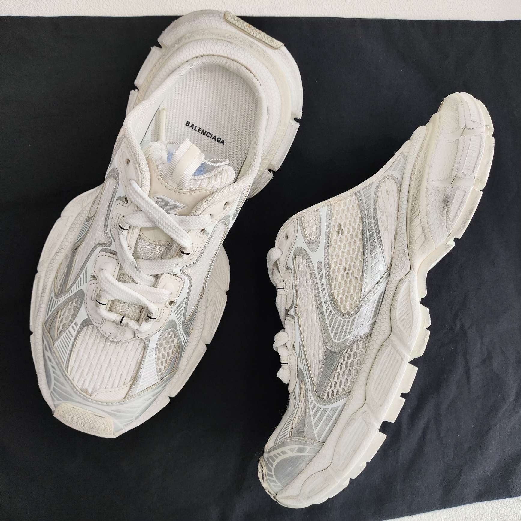 Balenciaga Balenciaga Distressed White Sandals us_7-5 Women Size US 7.5 / IT 37.5 - 8 Thumbnail