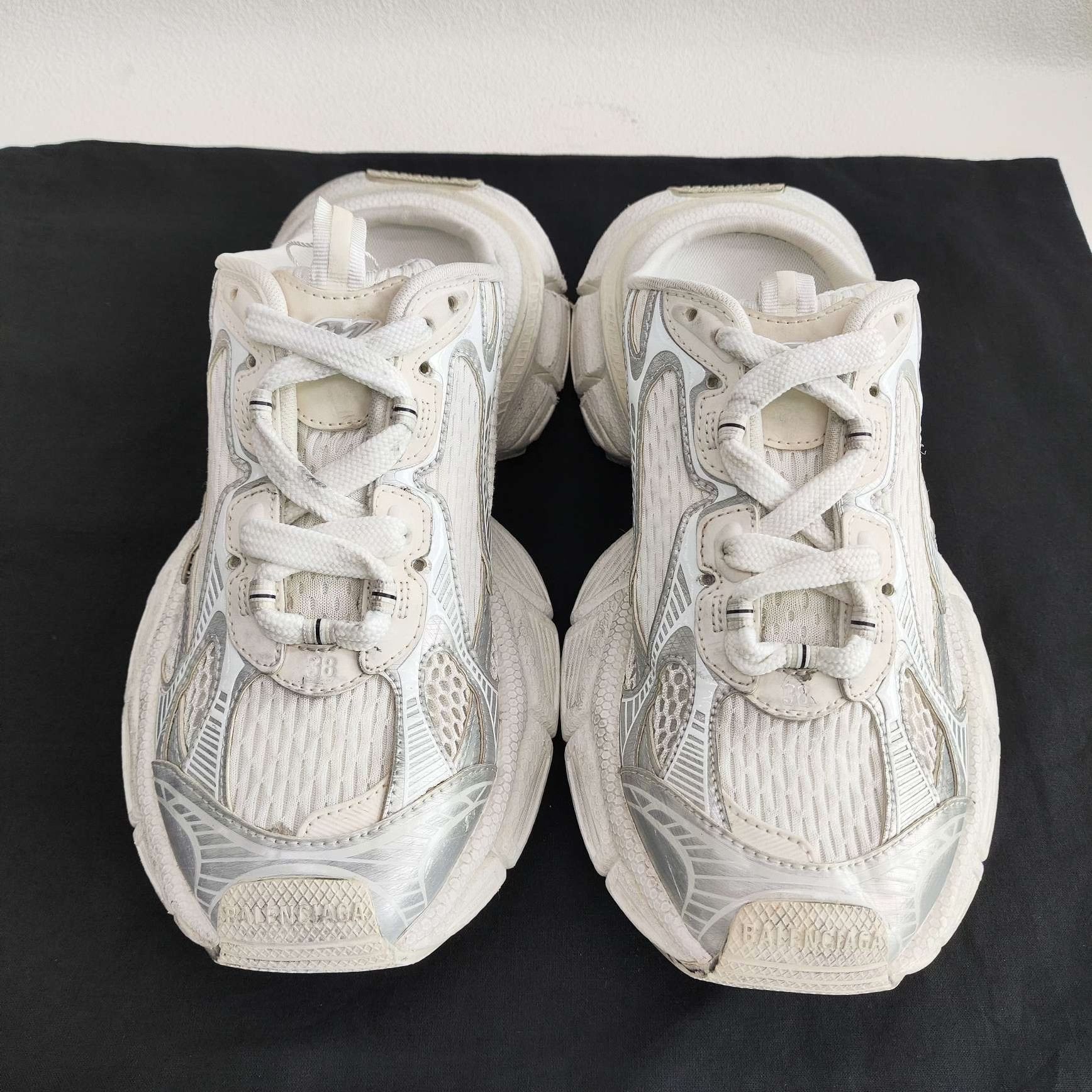 Balenciaga Balenciaga Distressed White Sandals us_7-5 Women Size US 7.5 / IT 37.5 - 2 Thumbnail