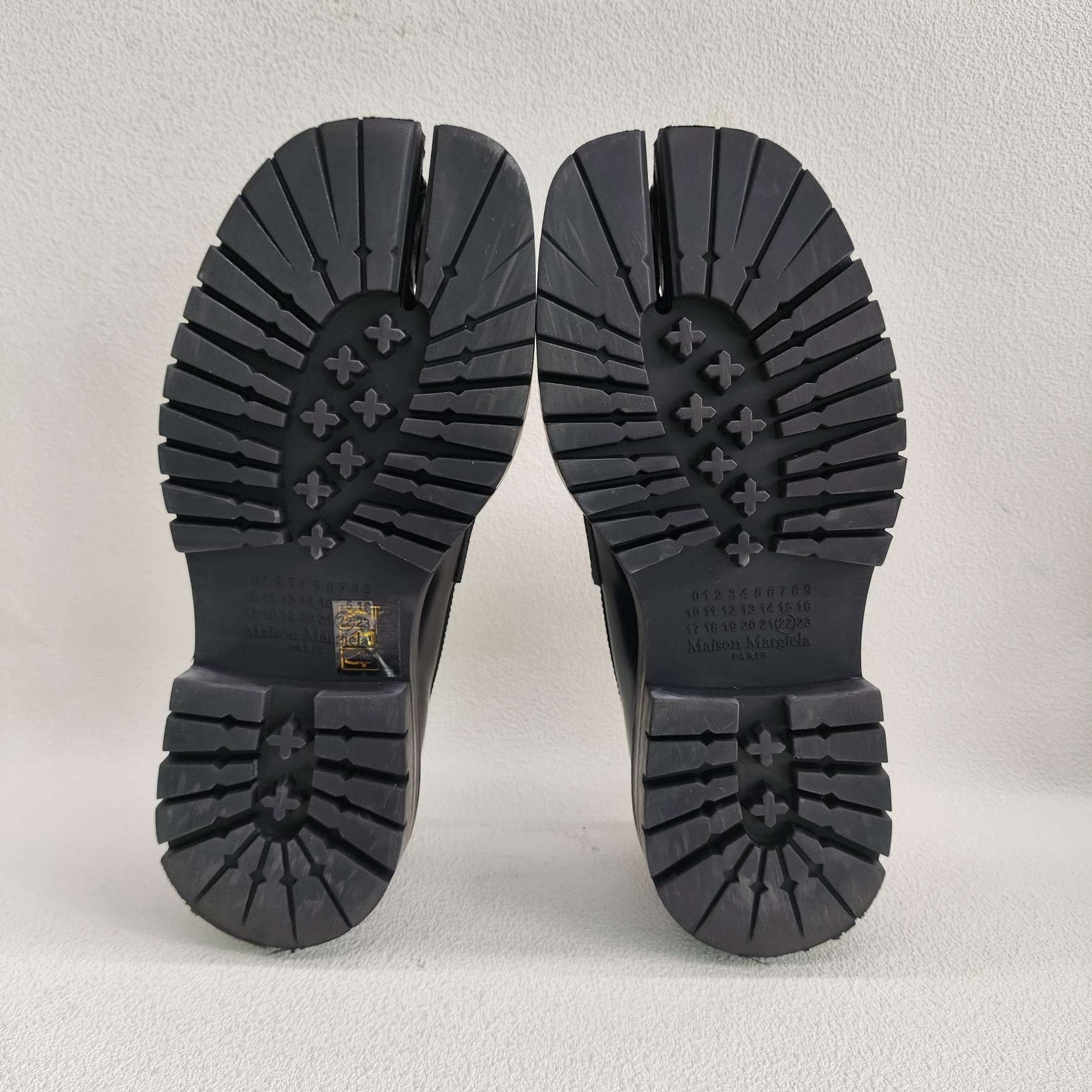 Maison Margiela Maison Margiela Black Lowtop Sneakers us_6 Women Size US 6 / IT 36 - 7 Thumbnail