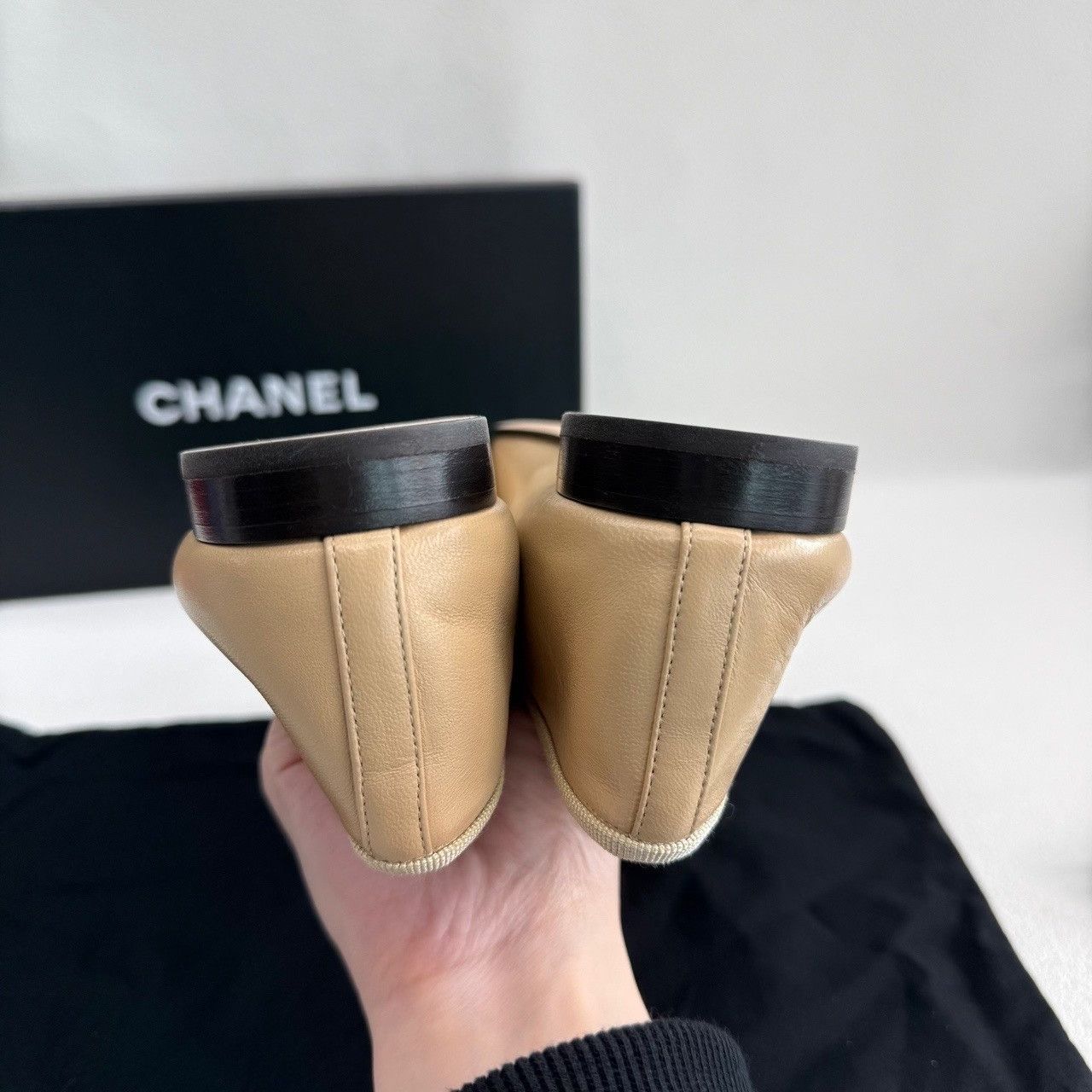 Chanel Chanel Black Lowtop Sneakers us_5 Women Size US 5 / IT 35 - 7 Thumbnail
