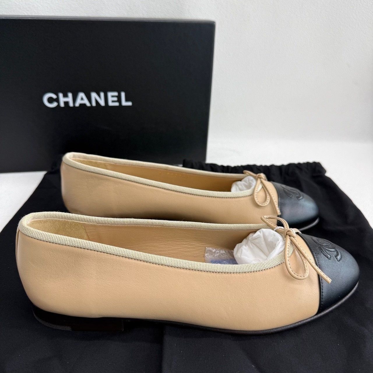 Chanel Chanel Black Lowtop Sneakers us_5 Women Size US 5 / IT 35 - 5 Thumbnail