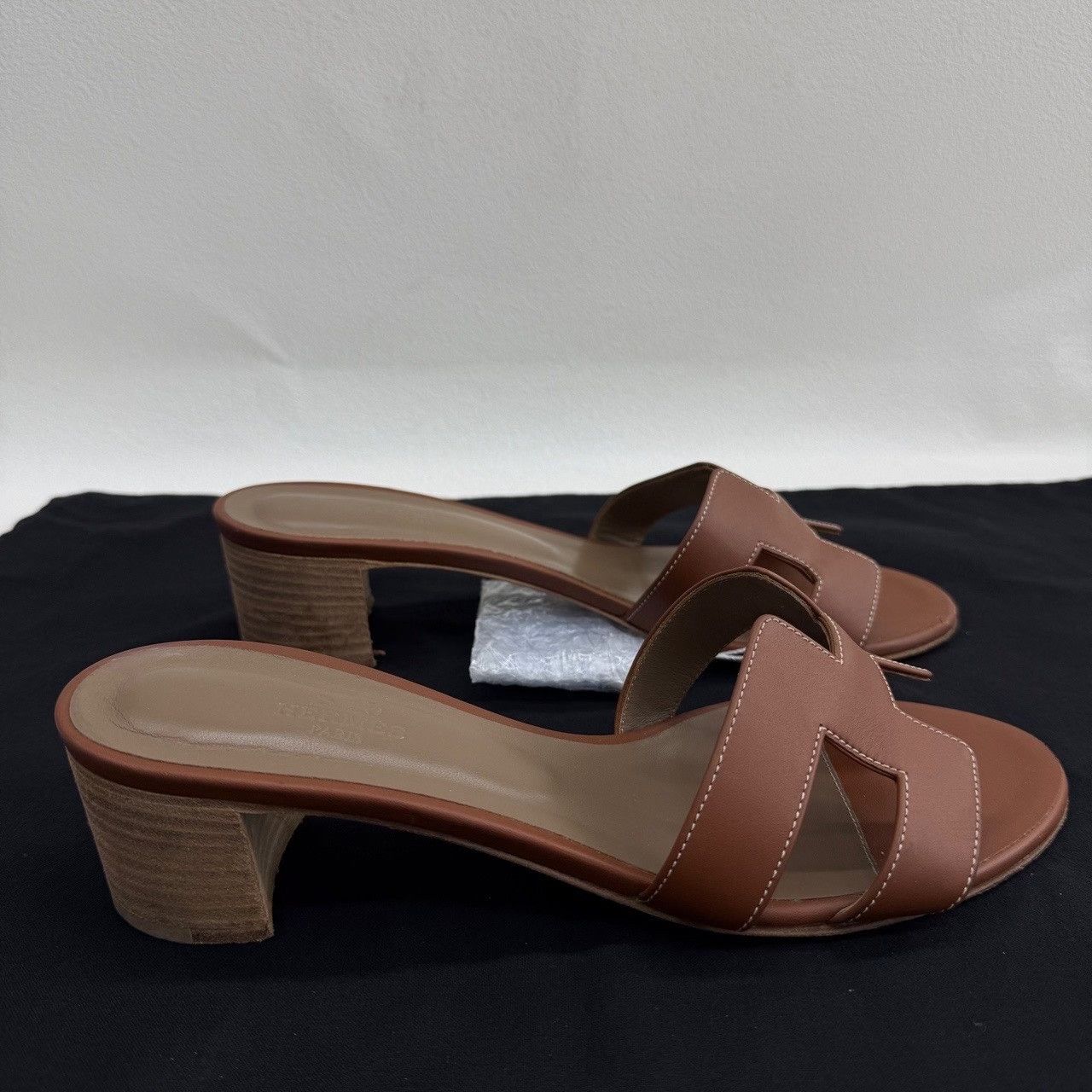 Hermes Hermes Brown Sandals us_8-5 Women Size US 8.5 / IT 38.5 - 4 Thumbnail