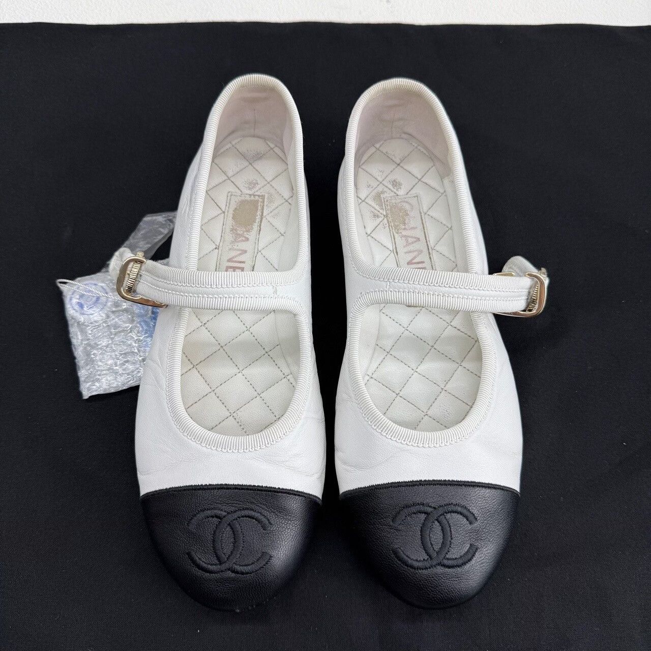Chanel Chanel Leather White Lowtop Sneakers us_6 Women Size US 6 / IT 36 - 2 Thumbnail