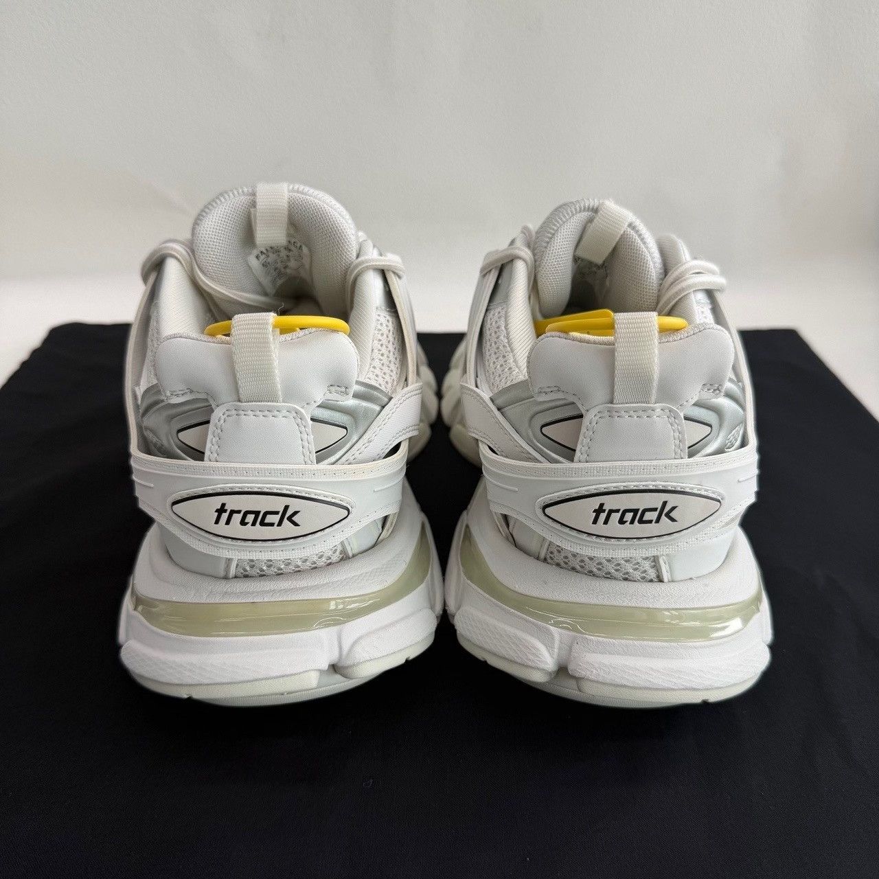 Balenciaga Balenciaga White Lowtop Sneakers 8.5 Men Size US 8.5 / EU 41-42 - 5 Thumbnail