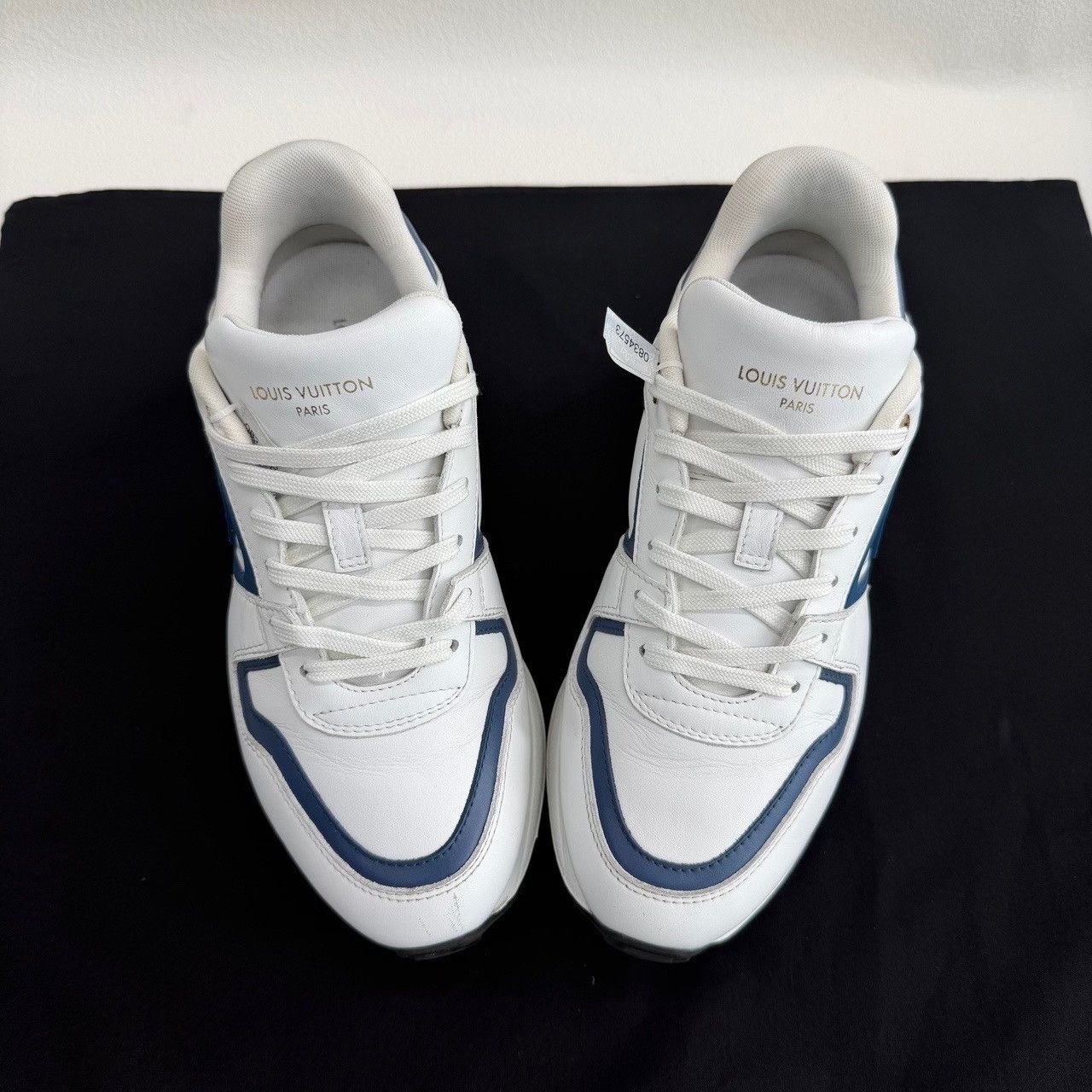 Louis Vuitton Louis Vuitton Leather White Lowtop Sneakers us_6 Women Size US 6 / IT 36 - 8 Thumbnail