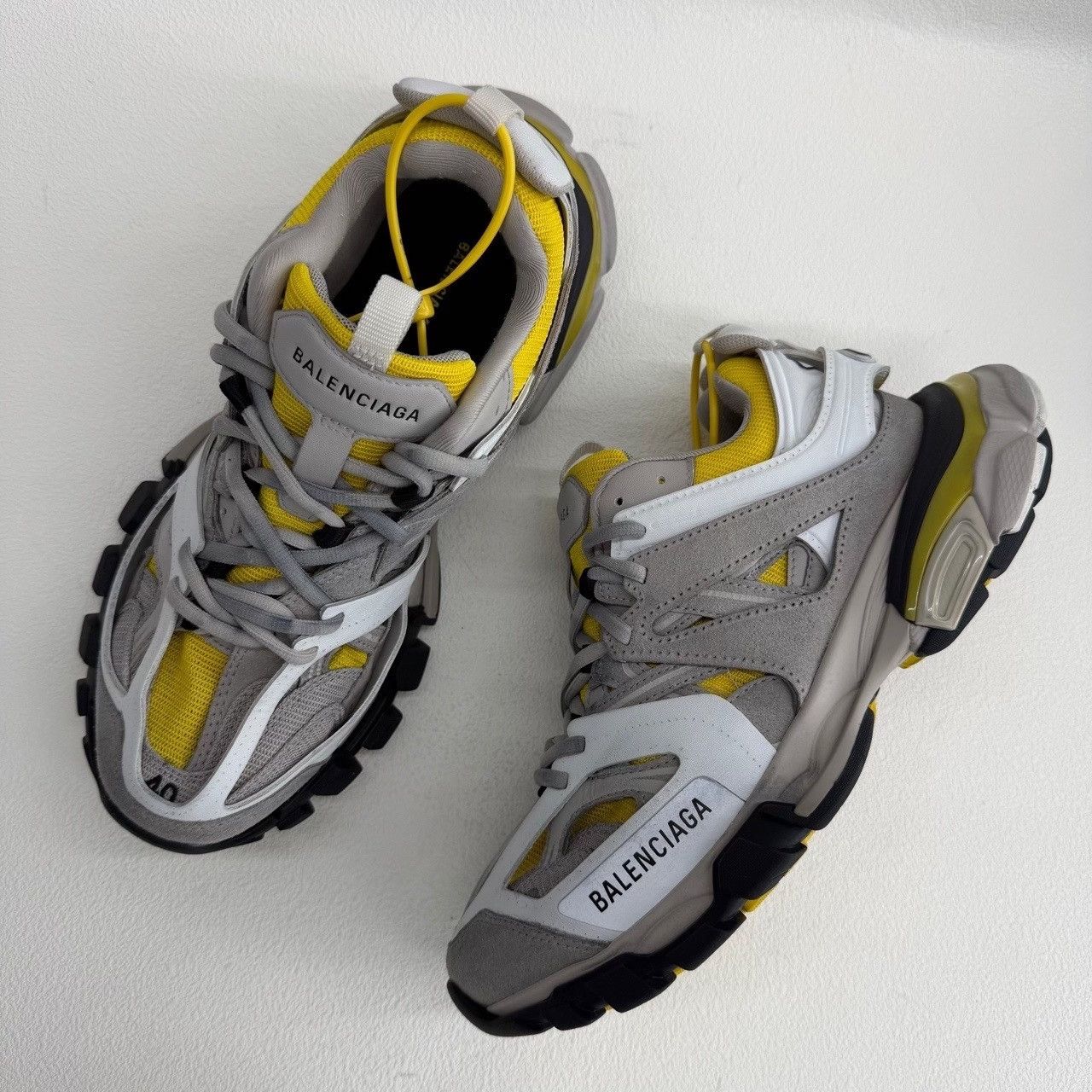 Balenciaga Balenciaga Casual Yellow Lowtop Sneakers 7.5 Men Size US 7.5 / EU 40-41 - 8 Thumbnail