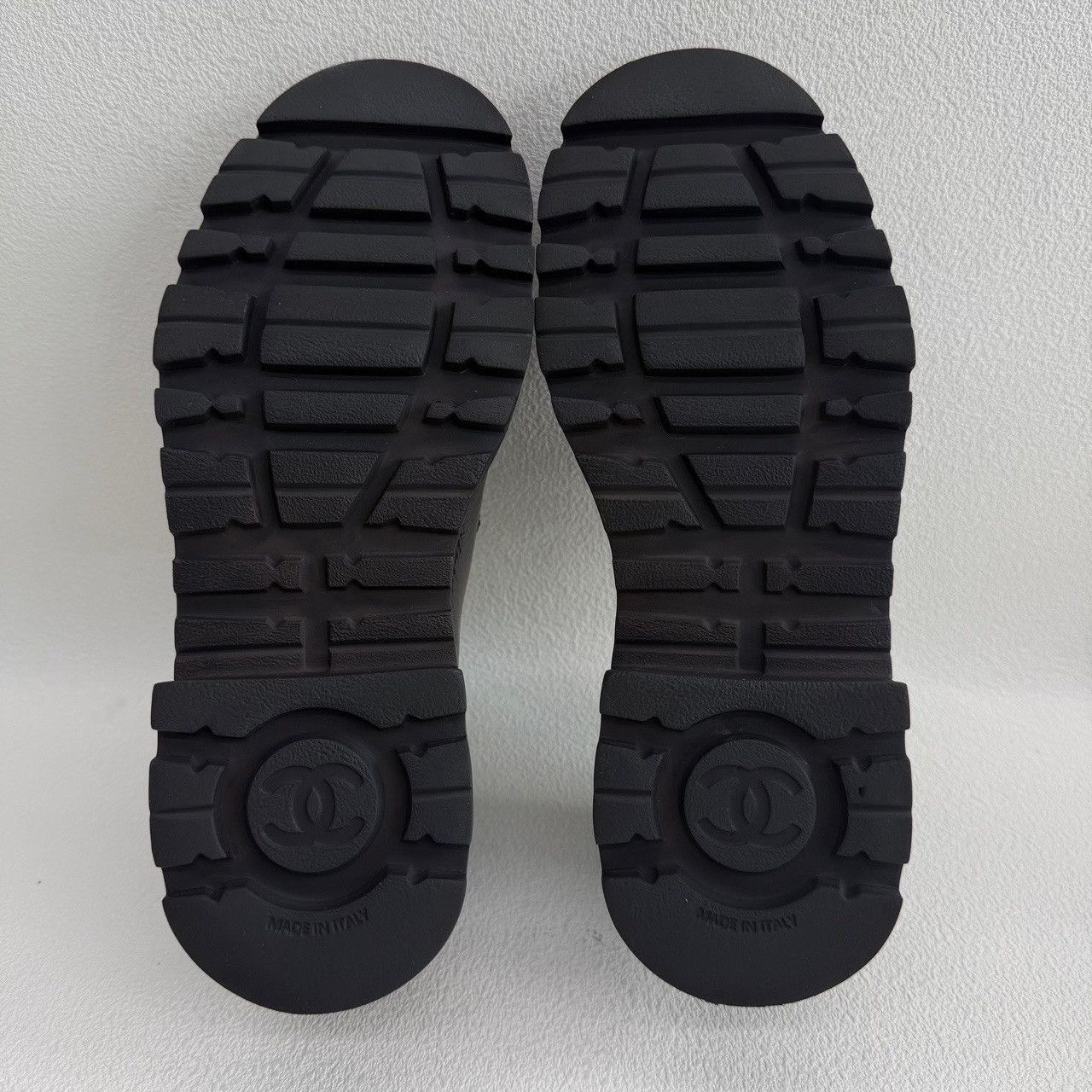 Chanel Chanel Leather Black Lowtop Sneakers us_5 Women Size US 5 / IT 35 - 7 Thumbnail