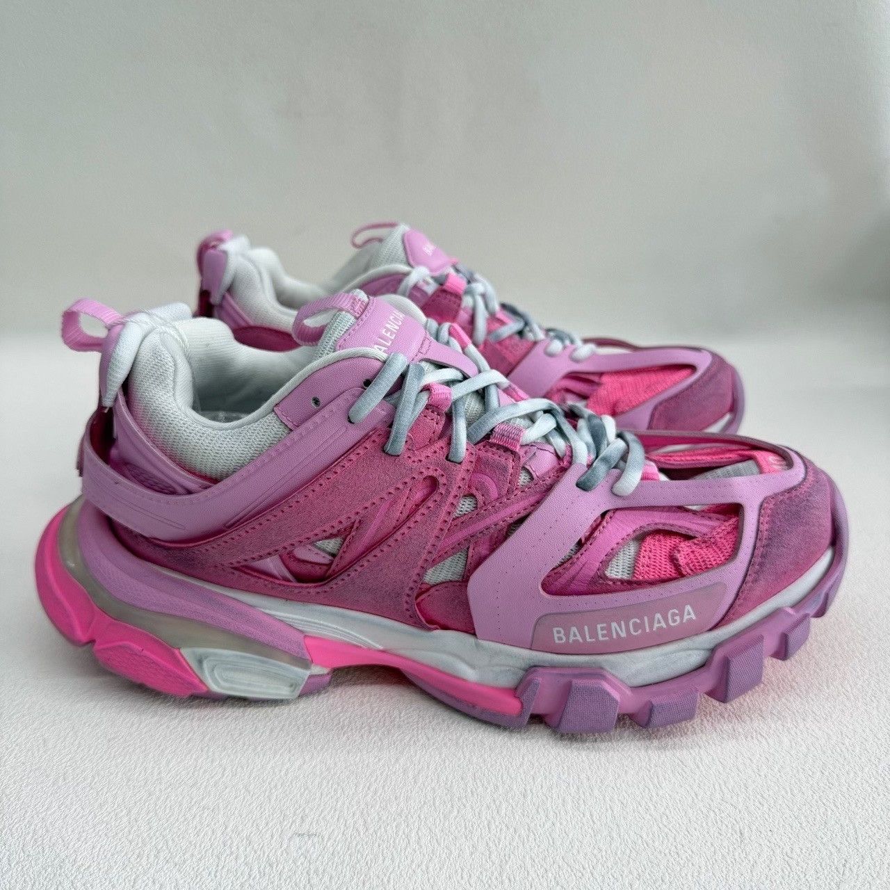 Balenciaga Balenciaga Mesh Pink Lowtop Sneakers us_9 Women Size US 9 / IT 39 - 4 Thumbnail