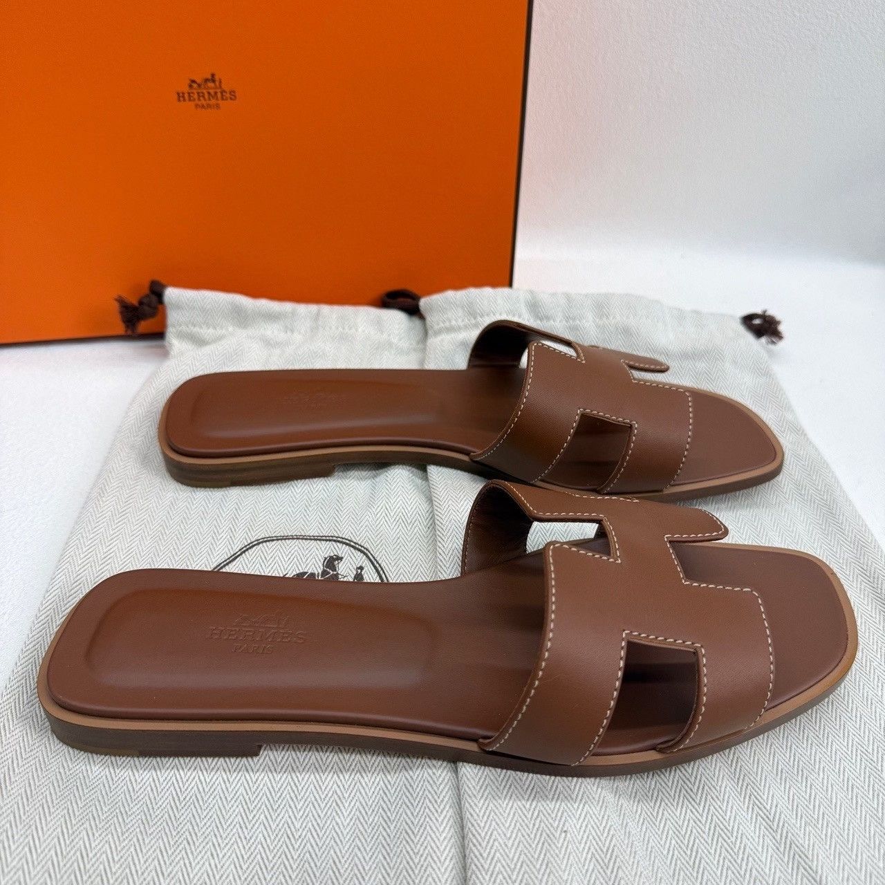 Hermes Hermes Brown Sandals us_7-5 Women Size US 7.5 / IT 37.5 - 5 Thumbnail
