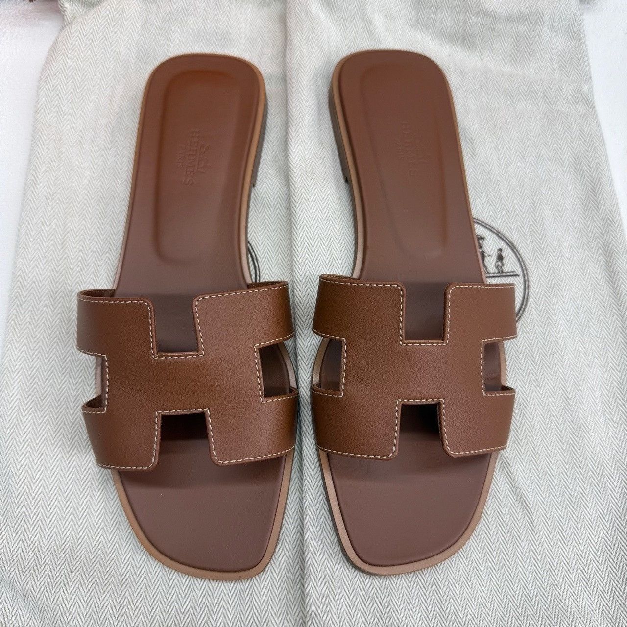 Hermes Hermes Brown Sandals us_7-5 Women Size US 7.5 / IT 37.5 - 3 Thumbnail