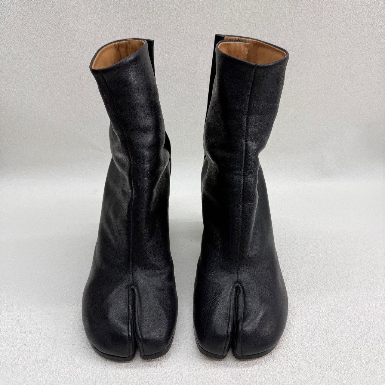 Maison Margiela Maison Margiela Black Boots us_8-5 Women Size US 8.5 / IT 38.5 - 2 Thumbnail