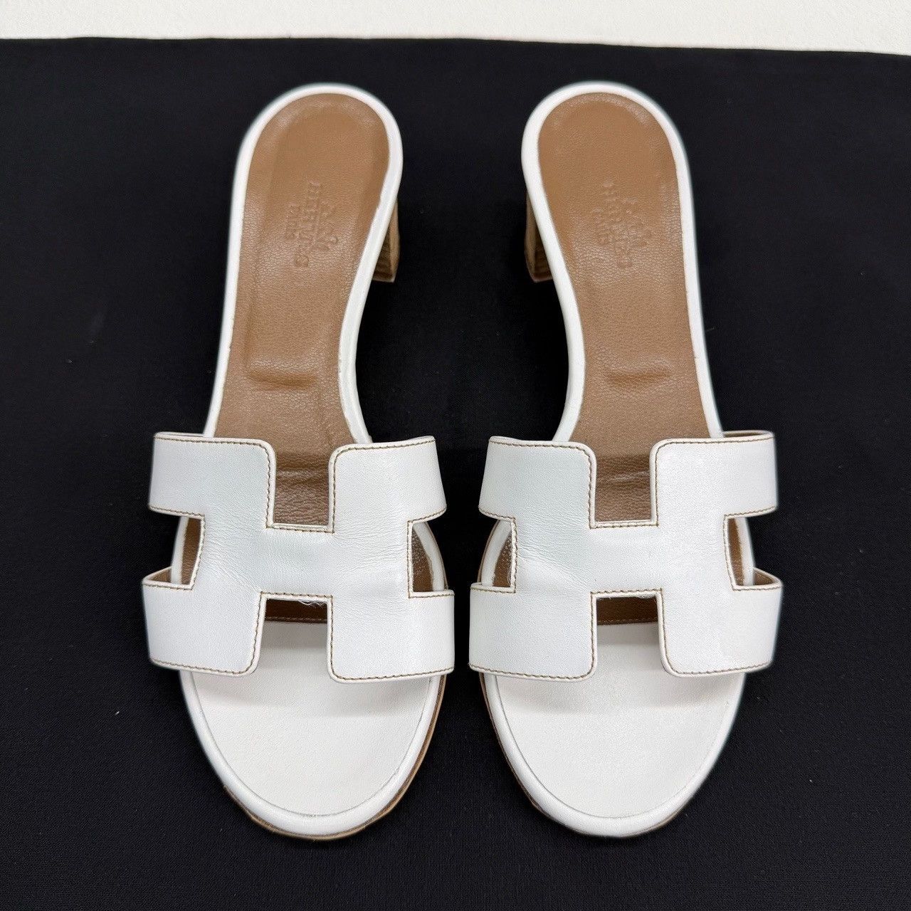 Hermes Hermes White Sandals us_6 Women Size US 6 / IT 36 - 2 Thumbnail