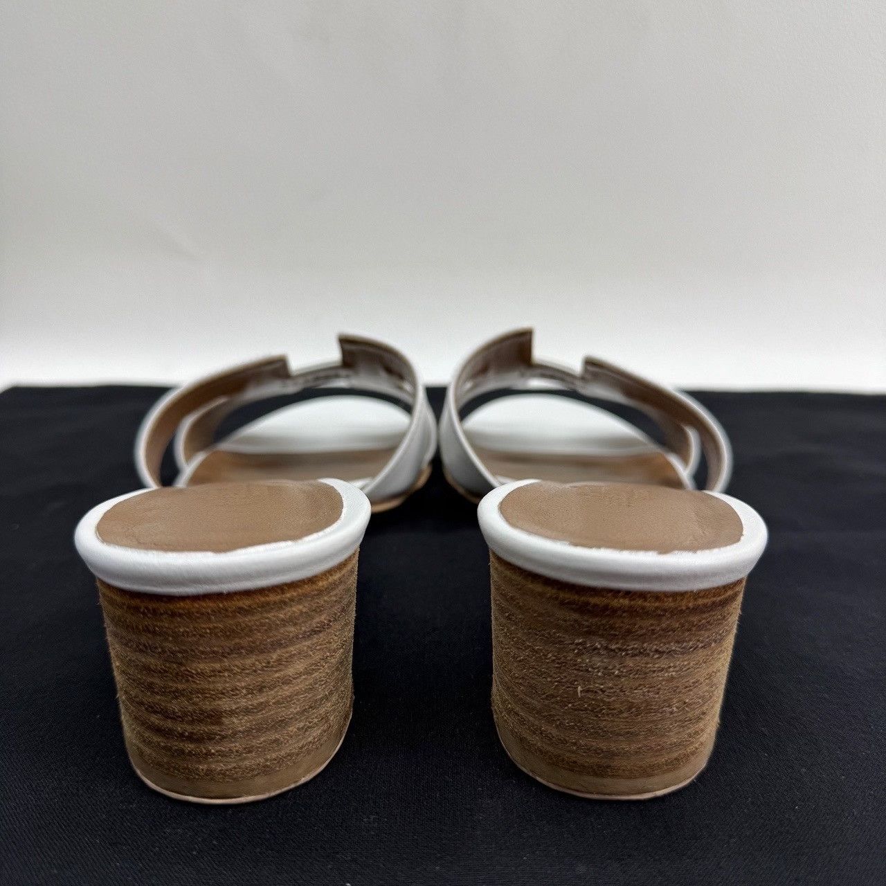 Hermes Hermes White Sandals us_6 Women Size US 6 / IT 36 - 5 Thumbnail