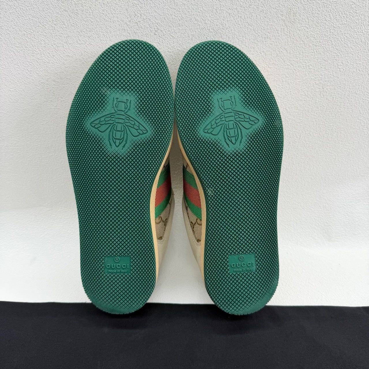Gucci Gucci Canvas Green Lowtop Sneakers us_6 Women Size US 6 / IT 36 - 7 Thumbnail