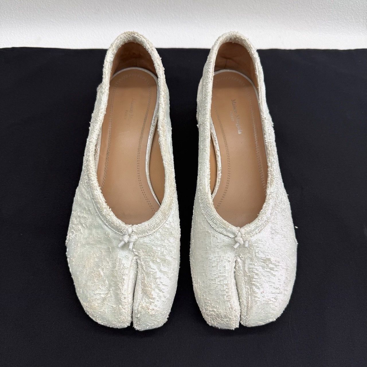 Maison Margiela Maison Margiela White Lowtop Sneakers us_8-5 Women Size US 8.5 / IT 38.5 - 2 Thumbnail