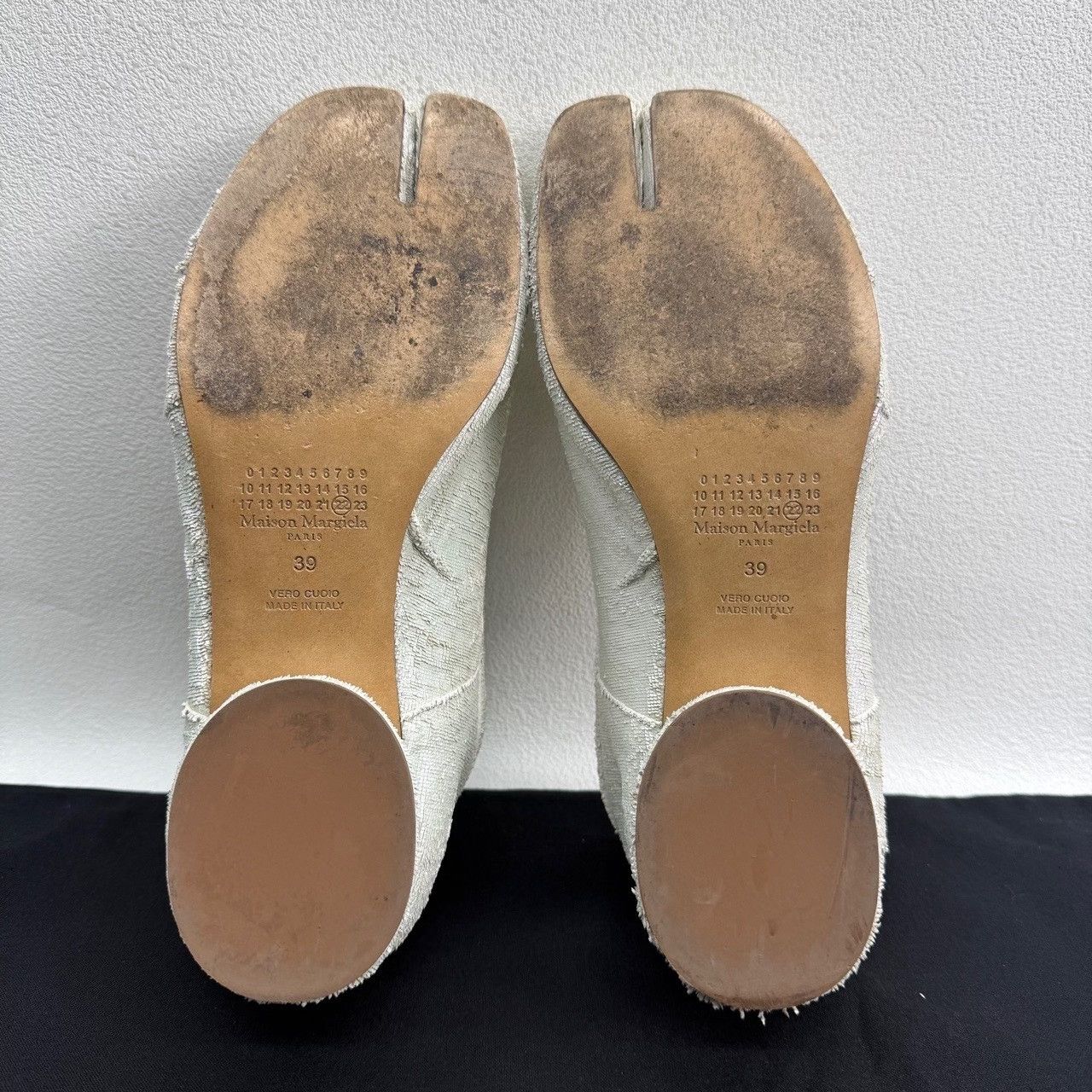 Maison Margiela Maison Margiela White Lowtop Sneakers us_8-5 Women Size US 8.5 / IT 38.5 - 7 Thumbnail