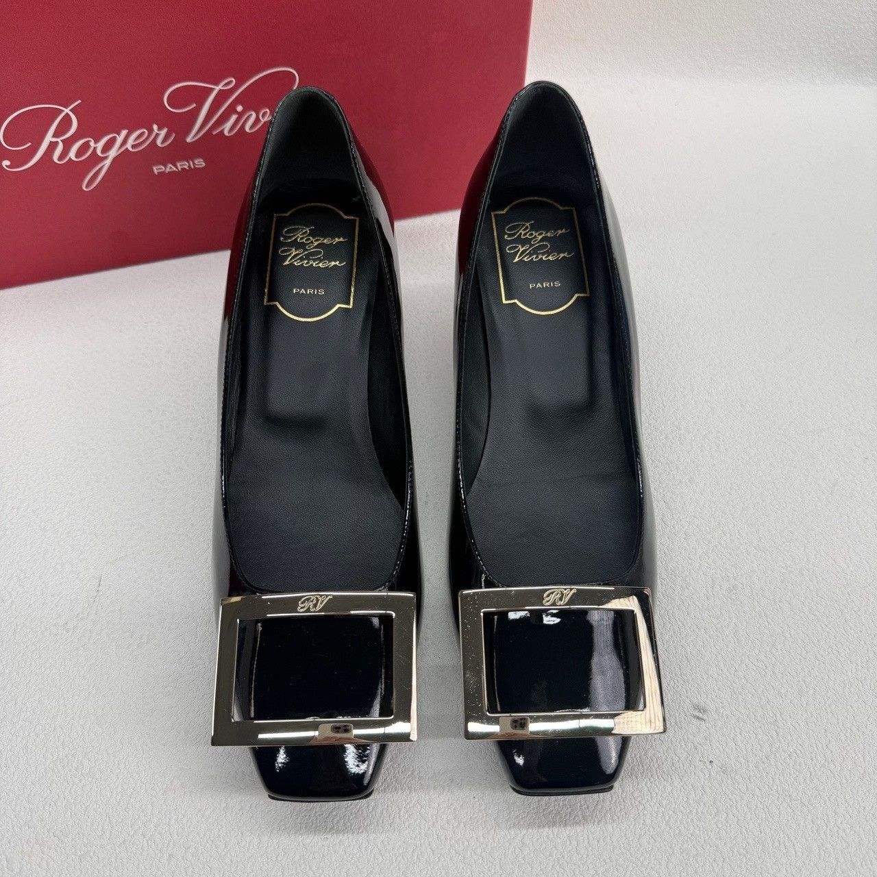 Roger Vivier Roger Vivier Retro Black Lowtop Sneakers us_5 Women Size US 5 / IT 35 - 2 Thumbnail