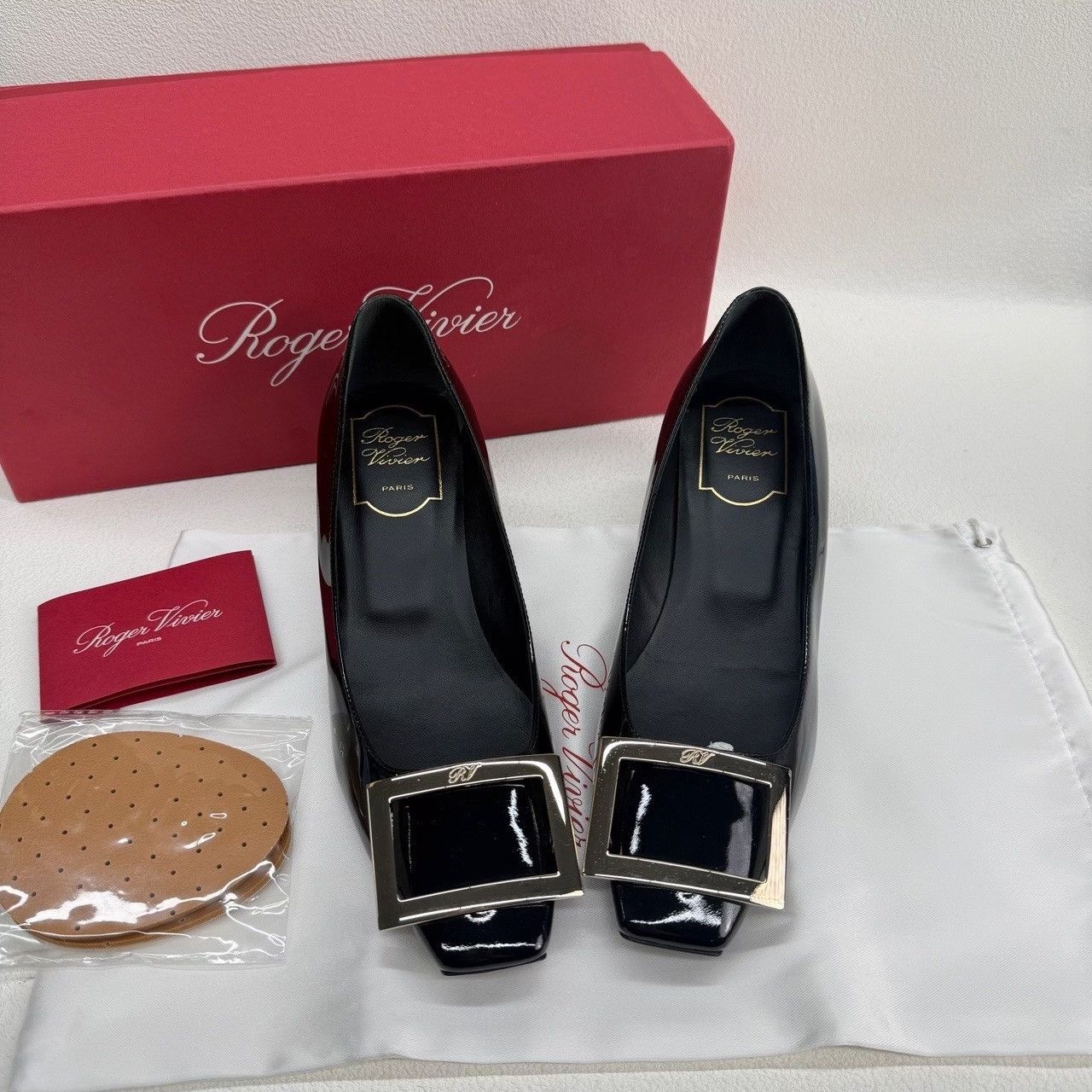 Roger Vivier Roger Vivier Retro Black Lowtop Sneakers us_5 Women Size US 5 / IT 35 - 3 Thumbnail