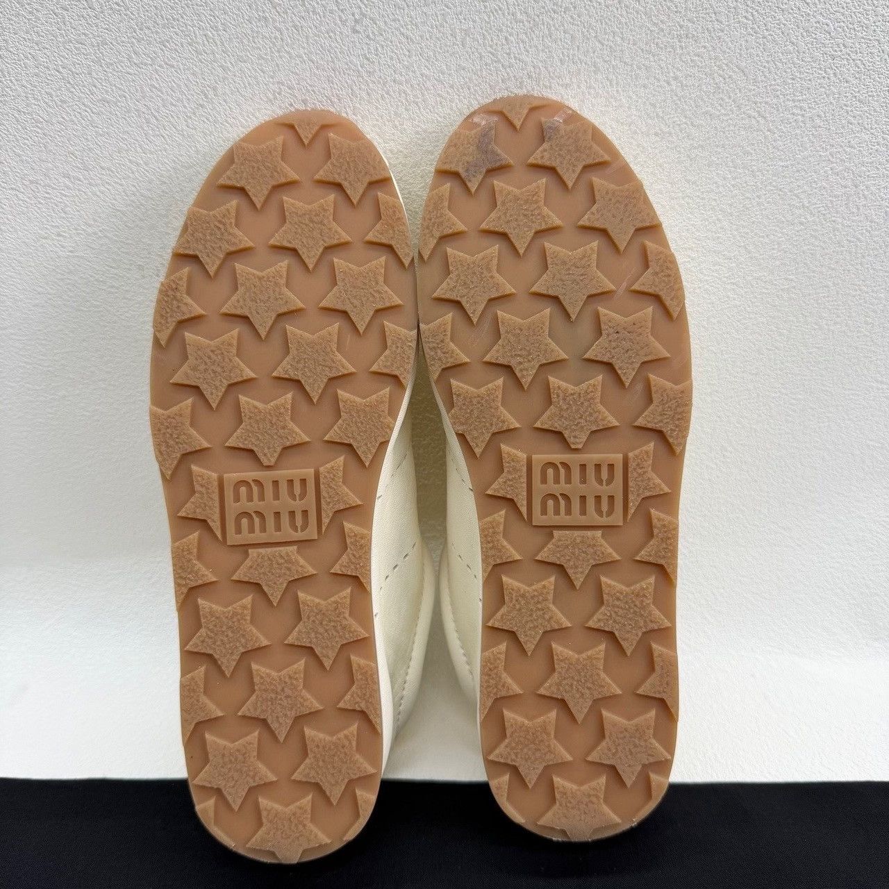 Miu Miu Miu Miu Leather White Lowtop Sneakers us_6 Women Size US 6 / IT 36 - 7 Thumbnail