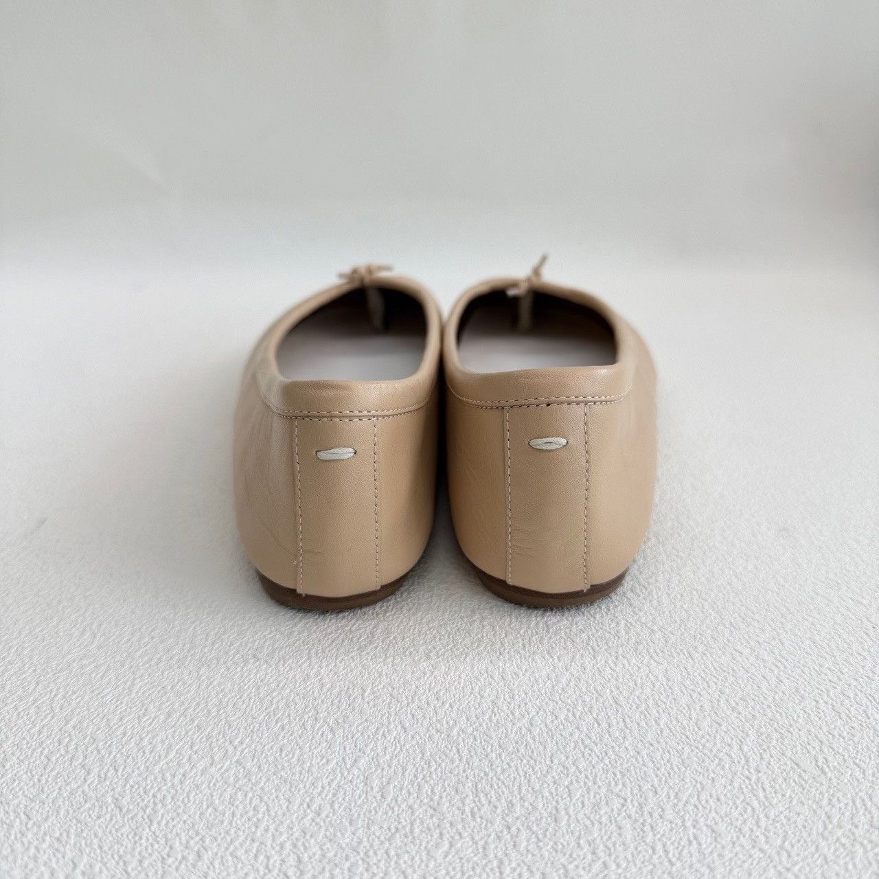 Maison Margiela Maison Margiela Leather Beige Lowtop Sneakers us_6-5 Women Size US 6.5 / IT 36.5 - 5 Thumbnail
