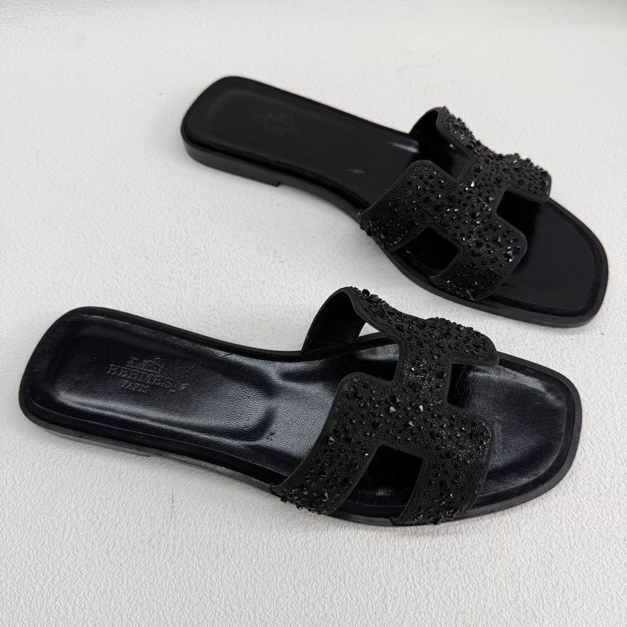 Hermes Hermes Black Sandals us_7-5 Women Size US 7.5 / IT 37.5 - 3 Thumbnail
