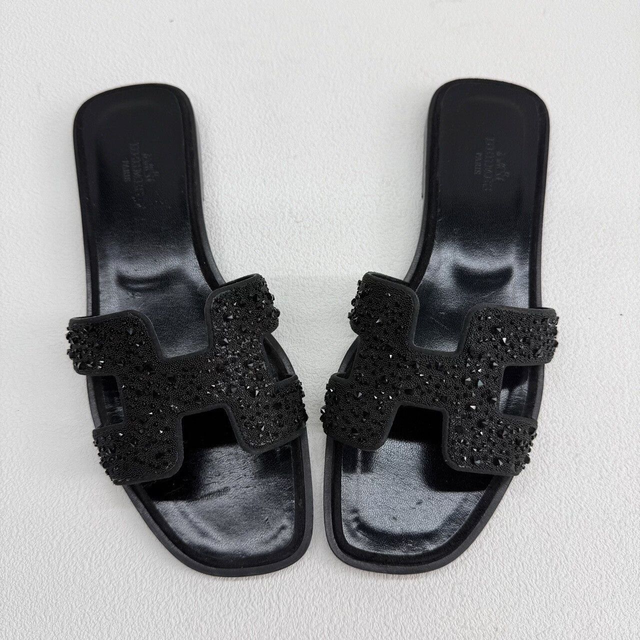 Hermes Hermes Black Sandals us_7-5 Women Size US 7.5 / IT 37.5 - 9 Thumbnail