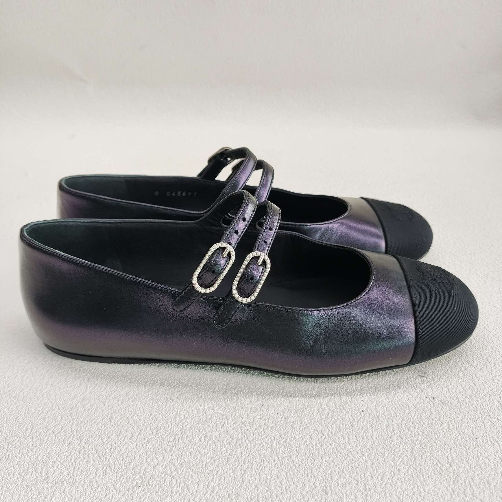Chanel Chanel Leather Black Lowtop Sneakers us_6 Women Size US 6 / IT 36 - 4 Thumbnail