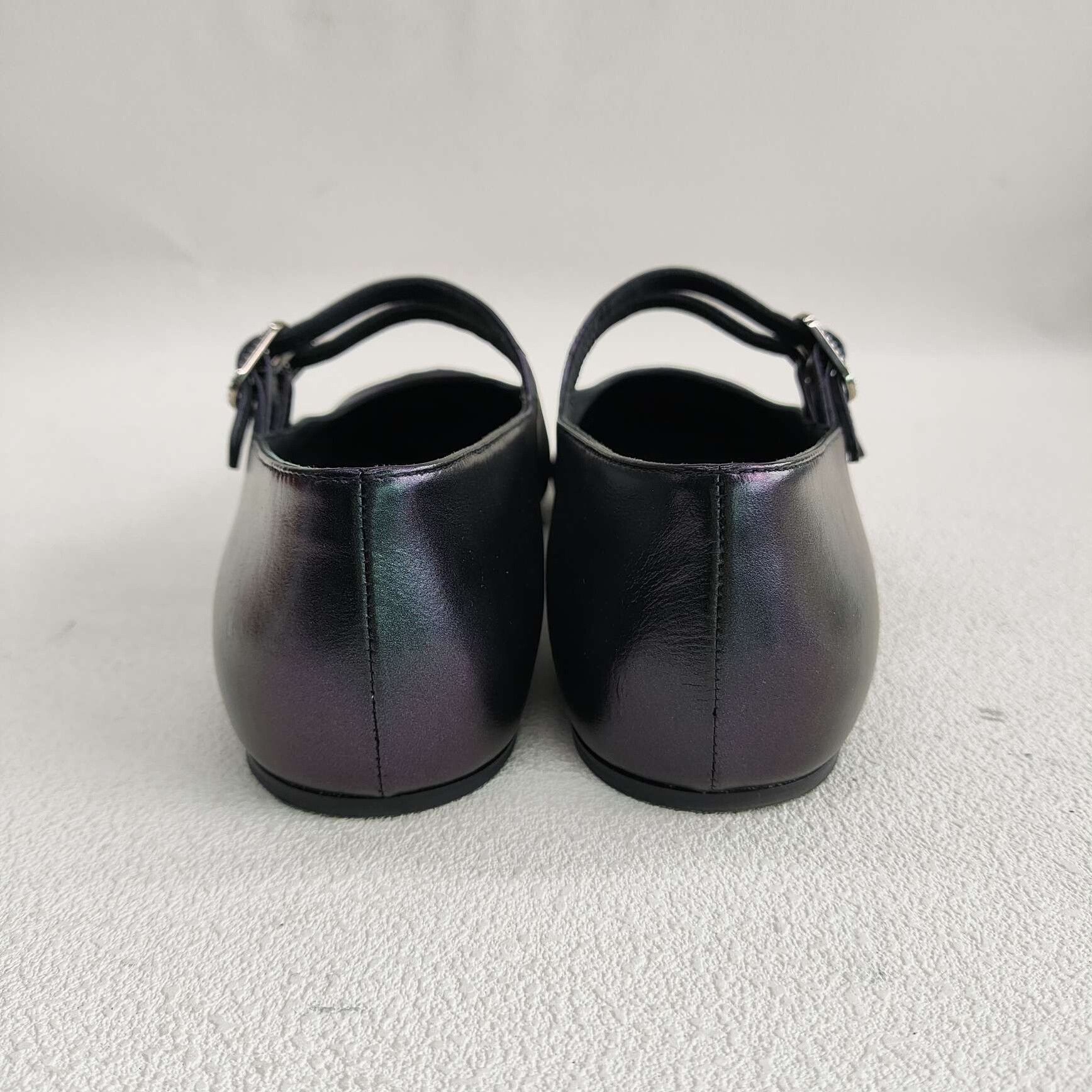 Chanel Chanel Leather Black Lowtop Sneakers us_6 Women Size US 6 / IT 36 - 5 Thumbnail