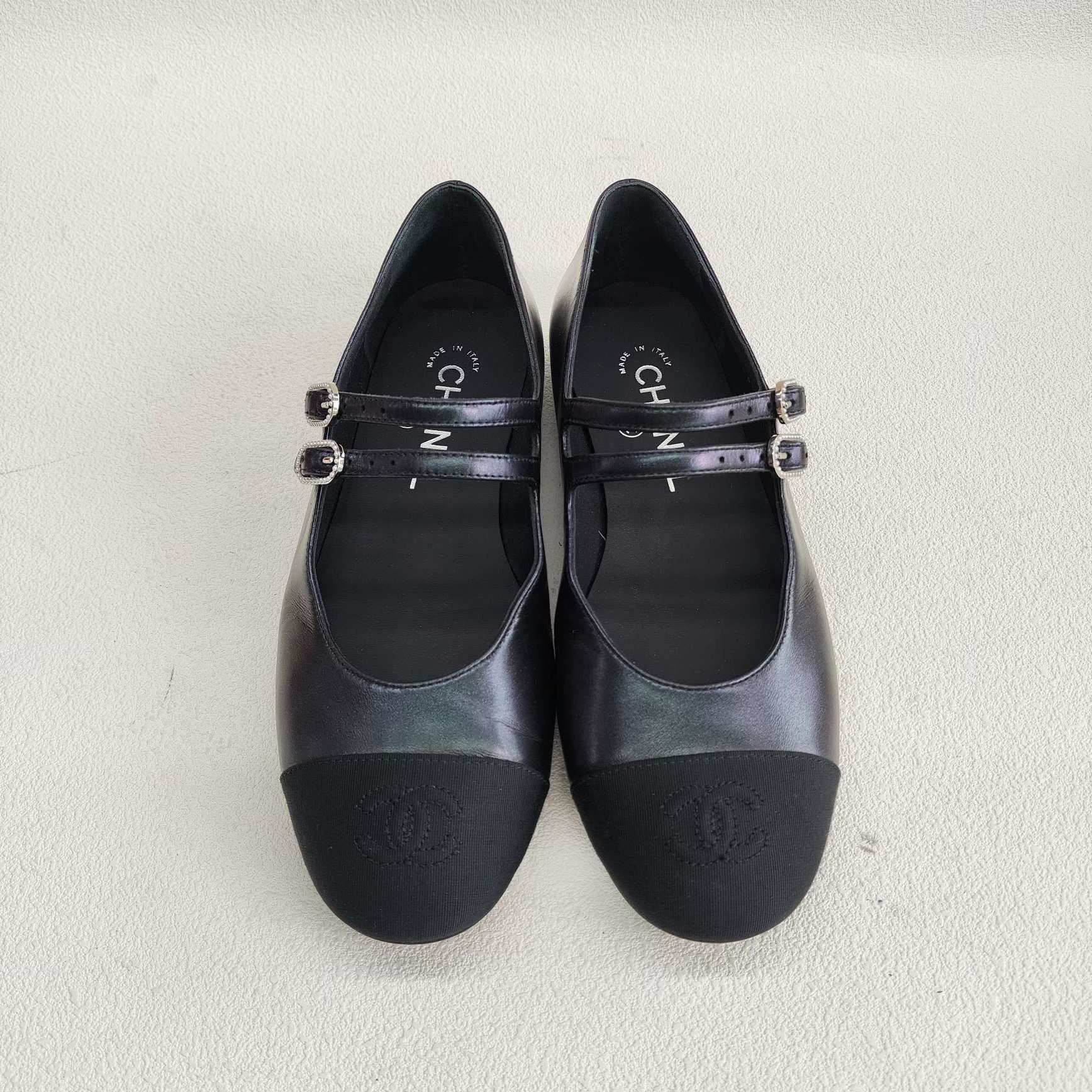 Chanel Chanel Leather Black Lowtop Sneakers us_6 Women Size US 6 / IT 36 - 2 Thumbnail