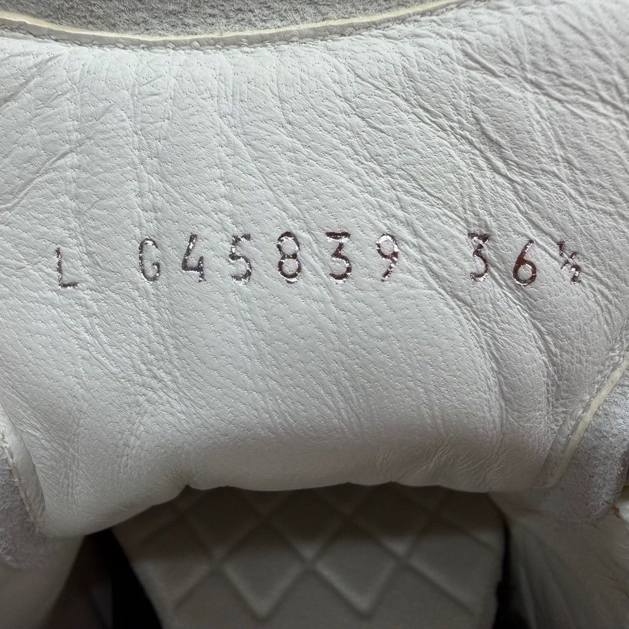 Chanel Chanel Leather White Lowtop Sneakers us_5 Women Size US 5 / IT 35 - 6 Thumbnail
