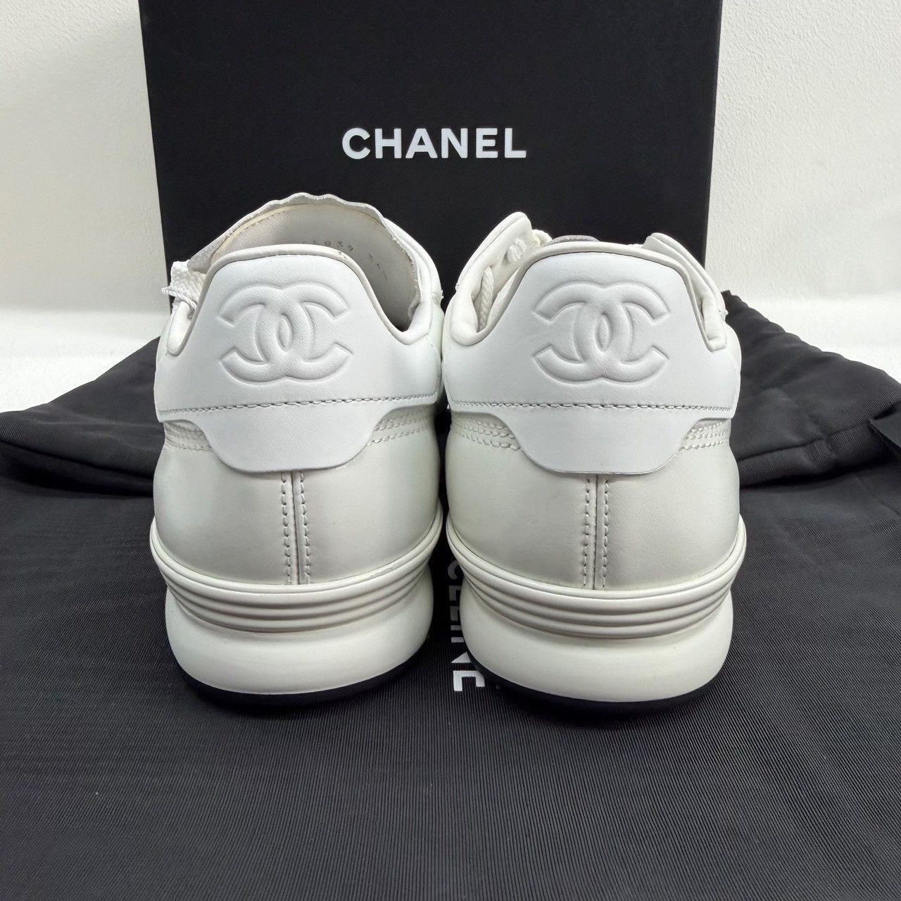 Chanel Chanel Leather White Lowtop Sneakers us_5 Women Size US 5 / IT 35 - 5 Thumbnail