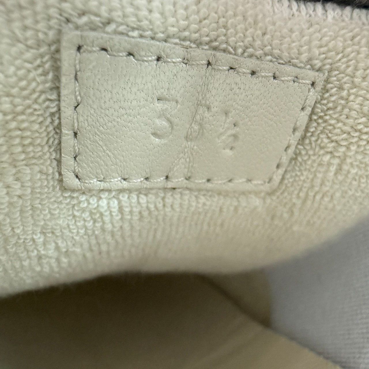 Gucci Gucci Leather Beige Lowtop Sneakers us_5 Women Size US 5 / IT 35 - 6 Thumbnail