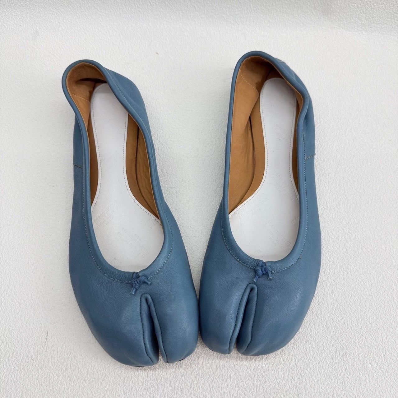 Maison Margiela Maison Margiela Blue Lowtop Sneakers us_9 Women Size US 9 / IT 39 - 9 Thumbnail