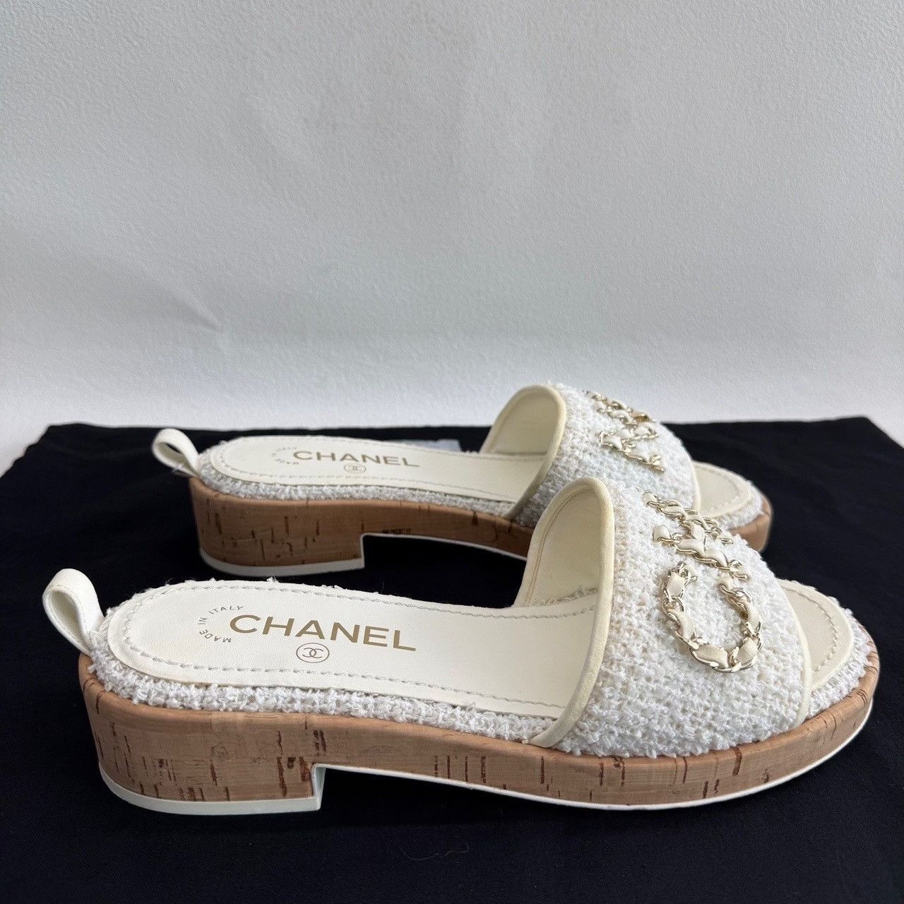 Chanel Chanel Casual White Sandals us_7-5 Women Size US 7.5 / IT 37.5 - 3 Thumbnail