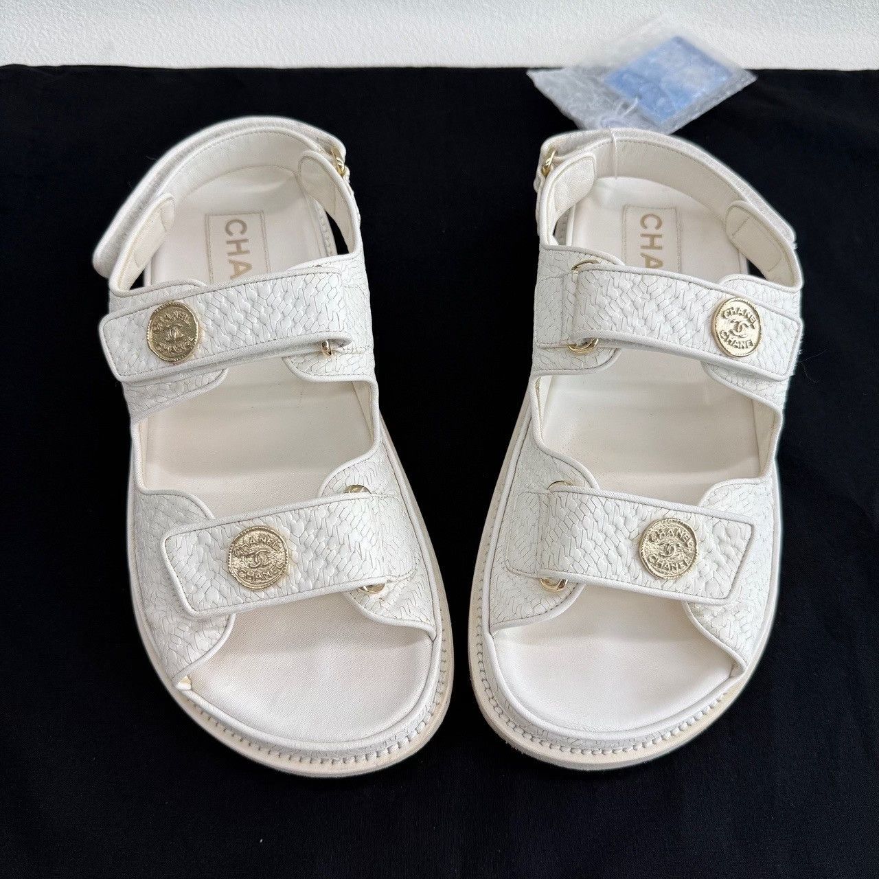 Chanel Chanel Leather White Sandals us_7-5 Women Size US 7.5 / IT 37.5 - 9 Thumbnail